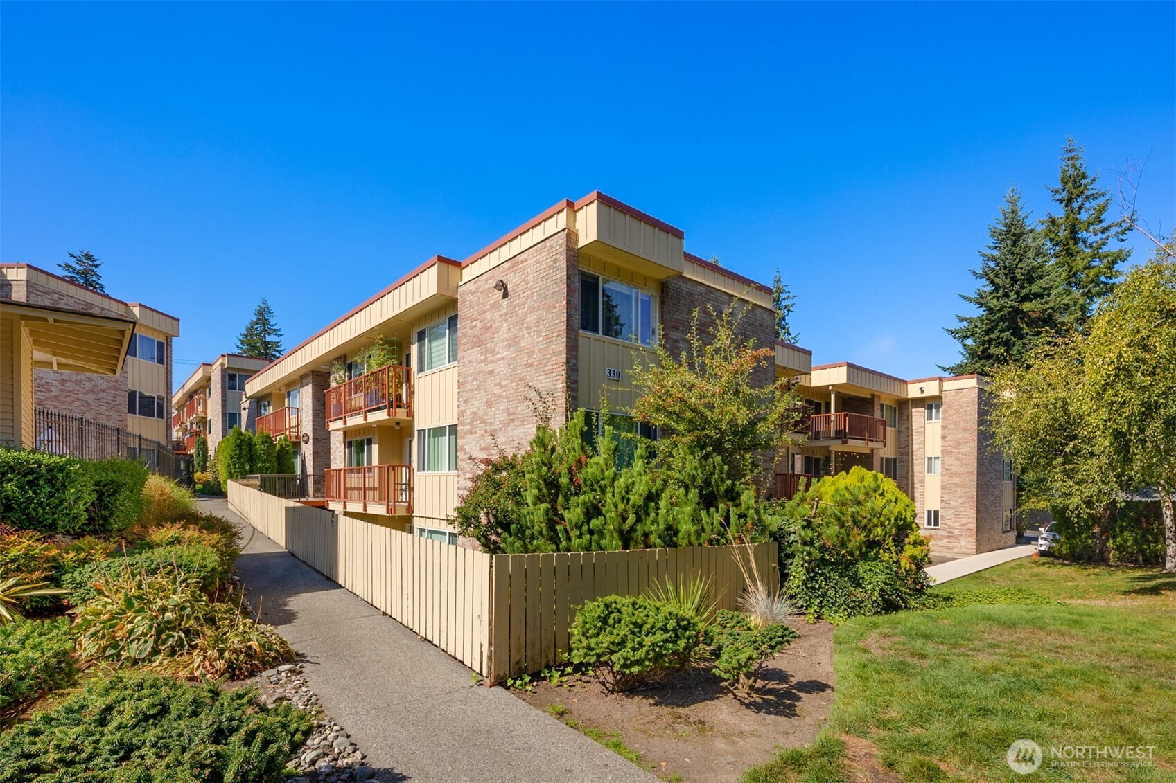330 Elm Street Unit: 305