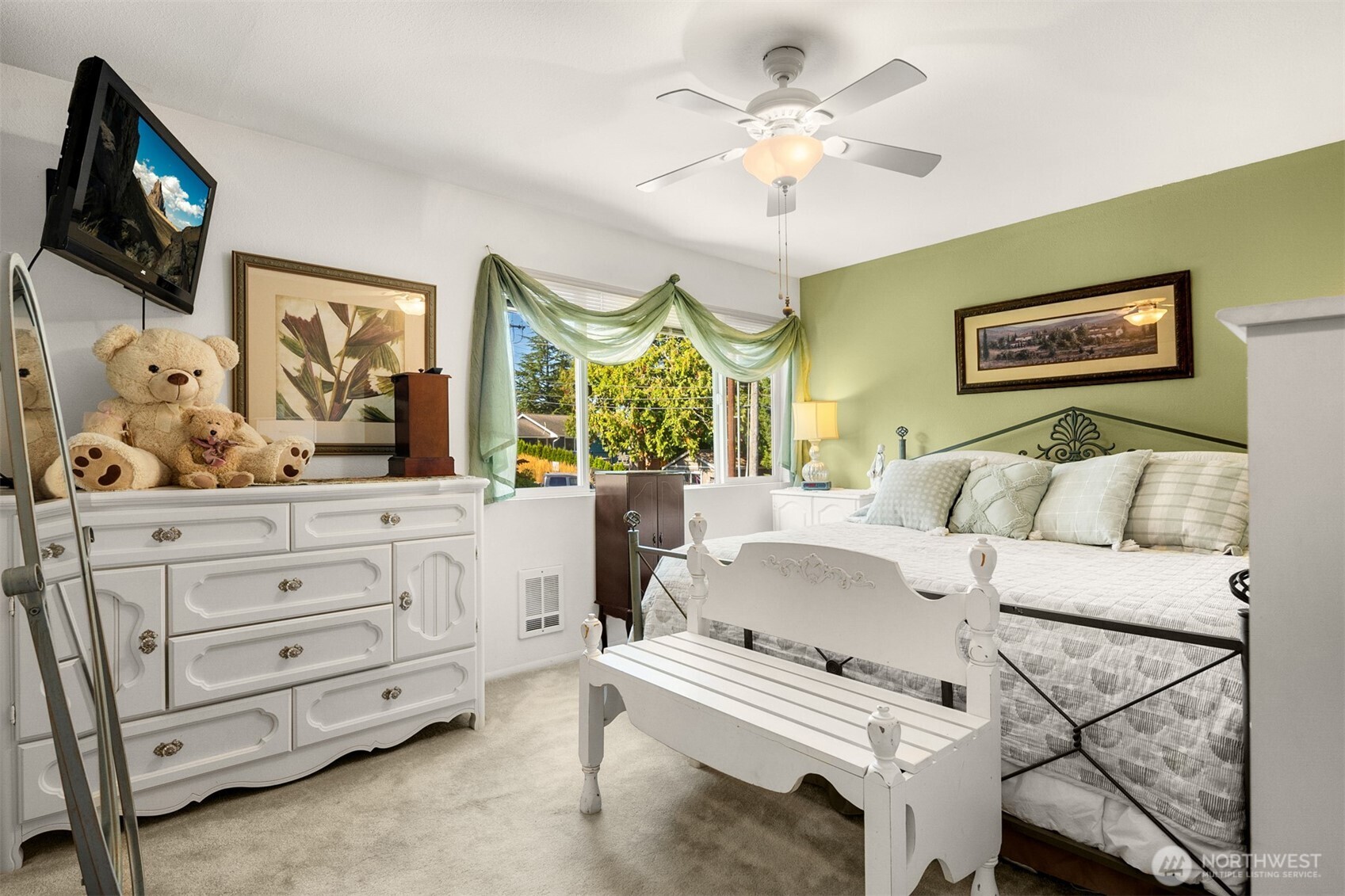 330 Elm Street Unit: 305