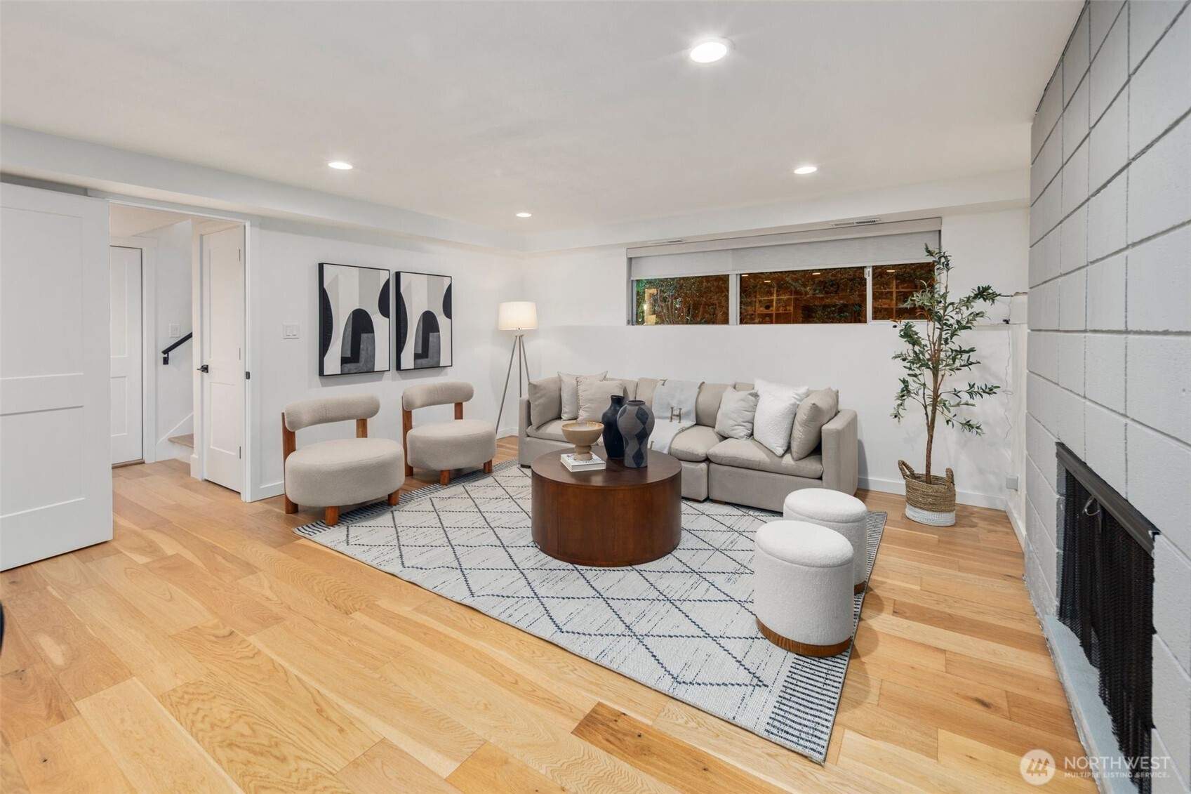 201 165th Avenue NE