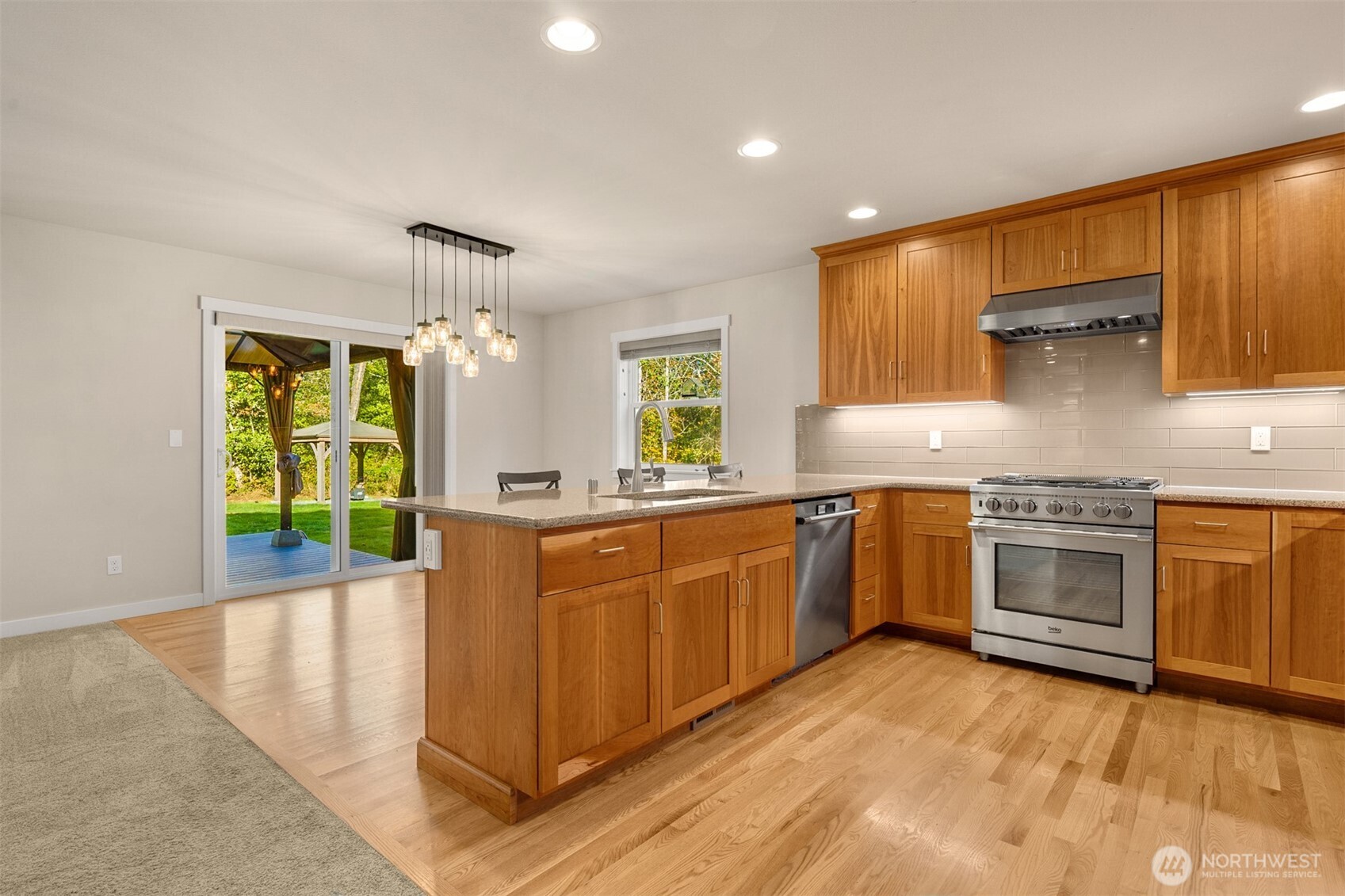 1021 154th St NW