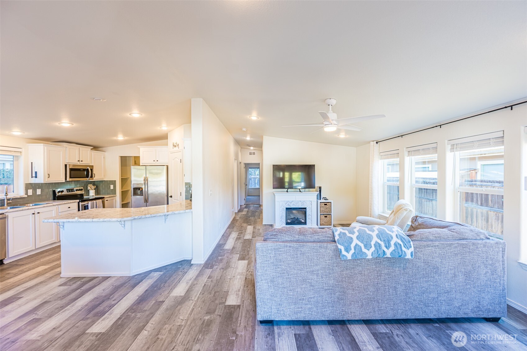 1522 W 15th Street