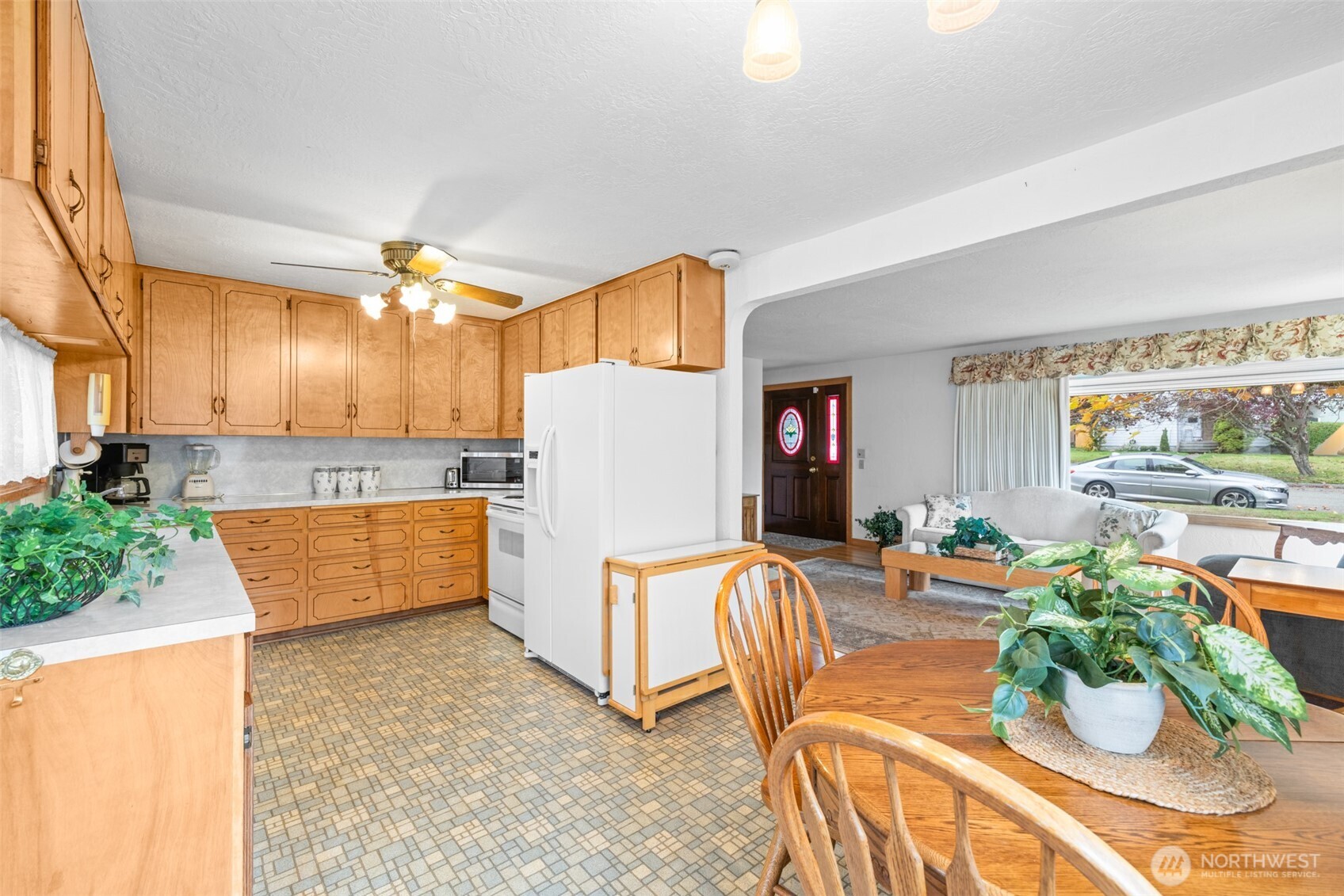 217 E 10th Street
