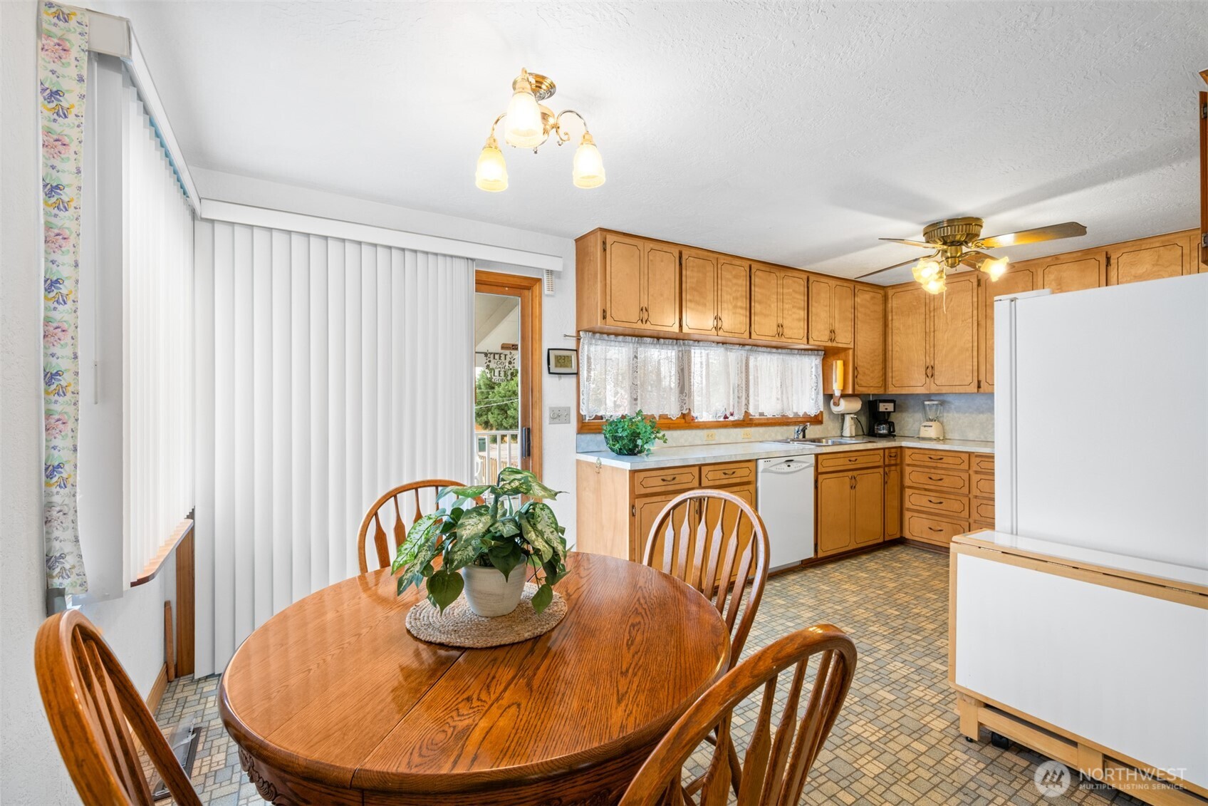 217 E 10th Street