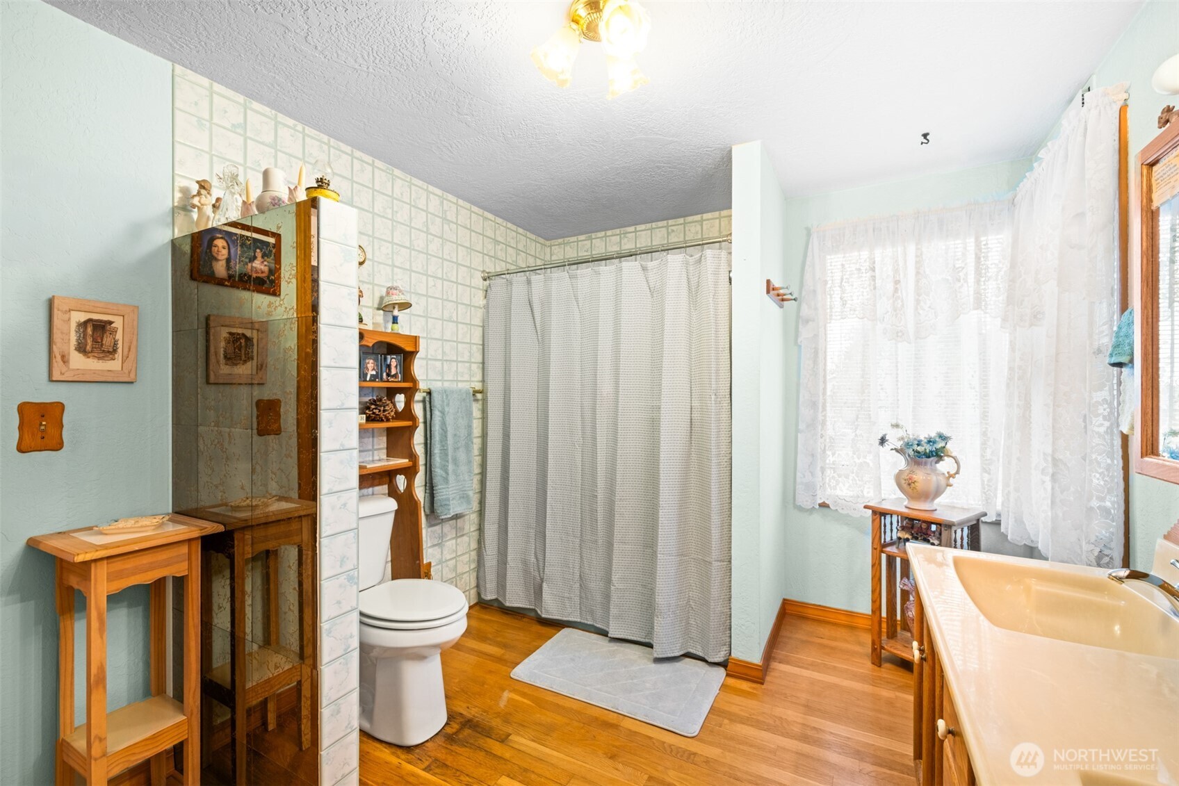 217 E 10th Street