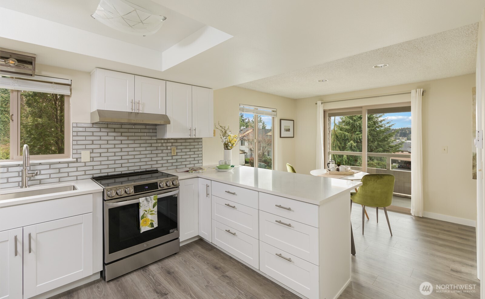 23405 Lakeview Drive Unit: H306