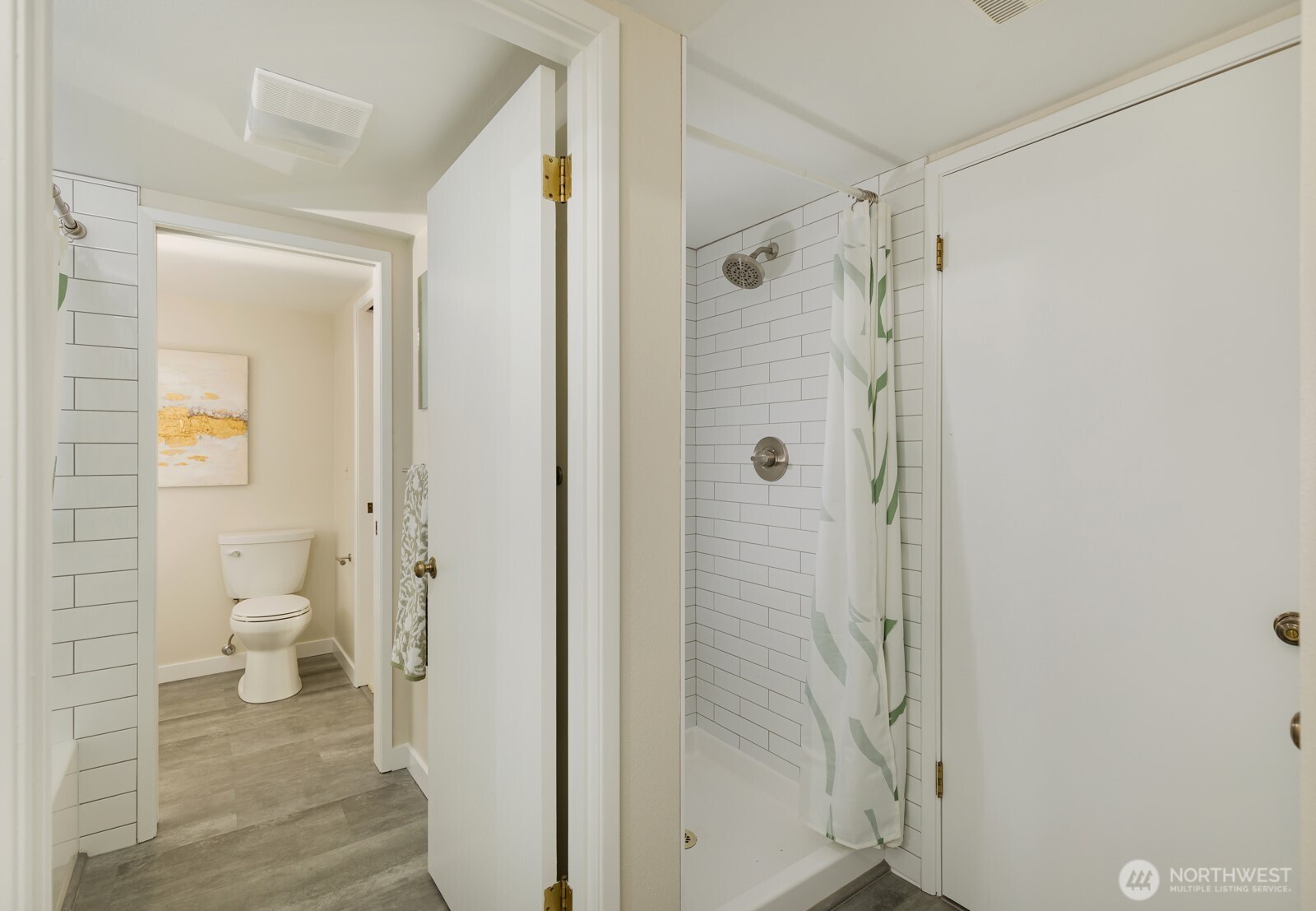 23405 Lakeview Drive Unit: H306