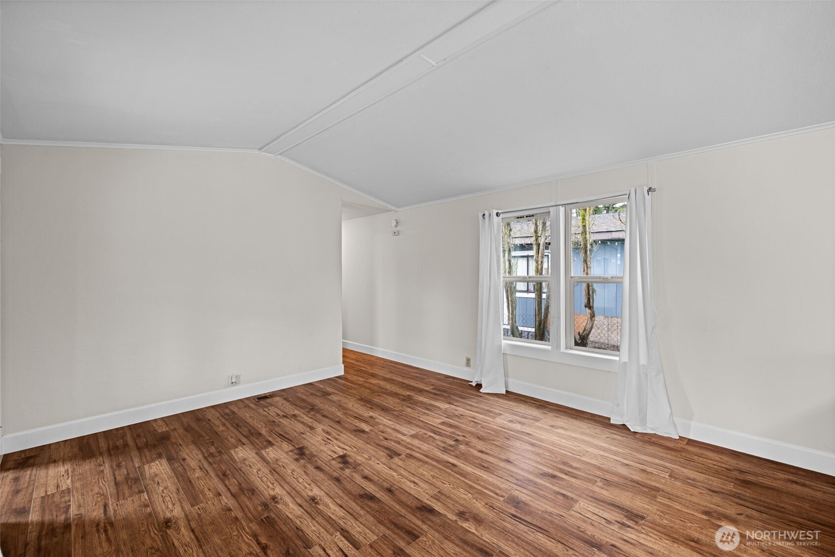 10302 Lakeview Avenue SW Unit: 42