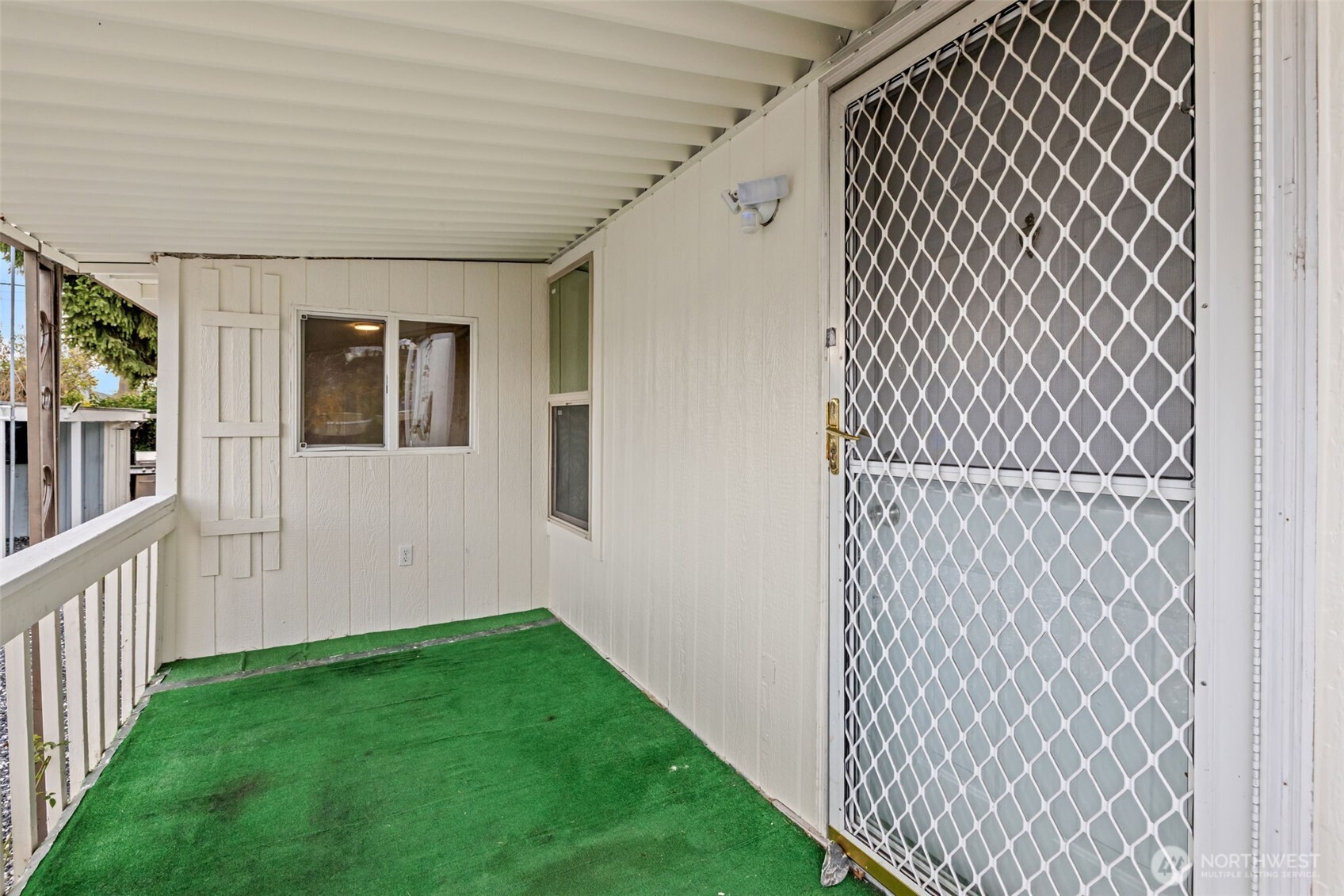 10302 Lakeview Avenue SW Unit: 42