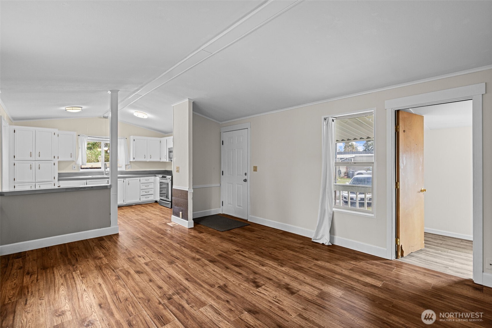 10302 Lakeview Avenue SW Unit: 42
