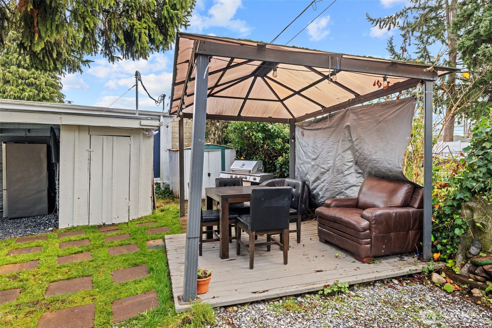 10302 Lakeview Avenue SW Unit: 42