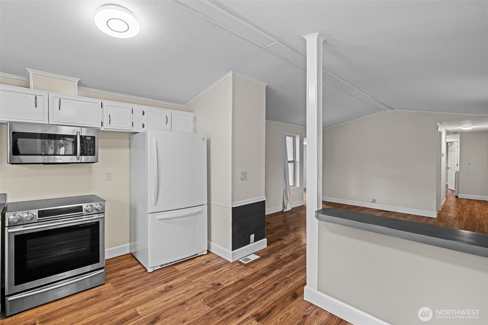 10302 Lakeview Avenue SW Unit: 42