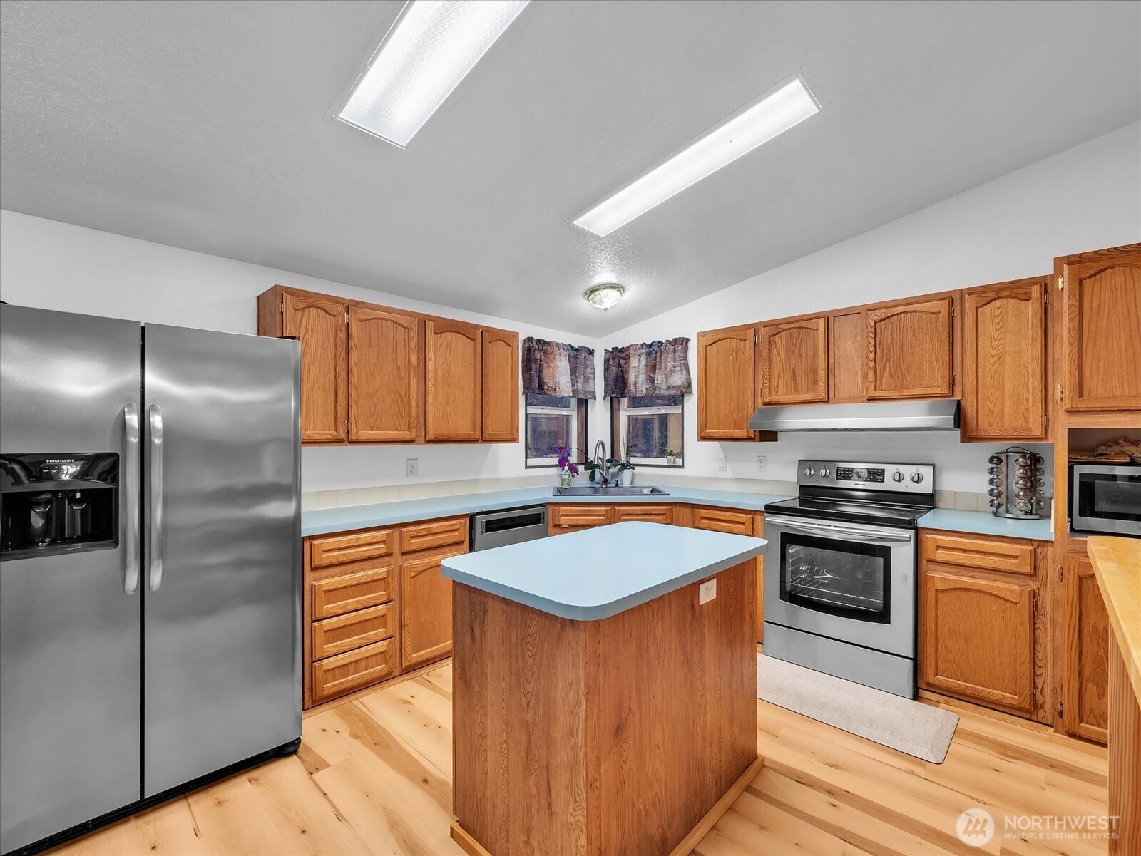 10029 Warfield Road