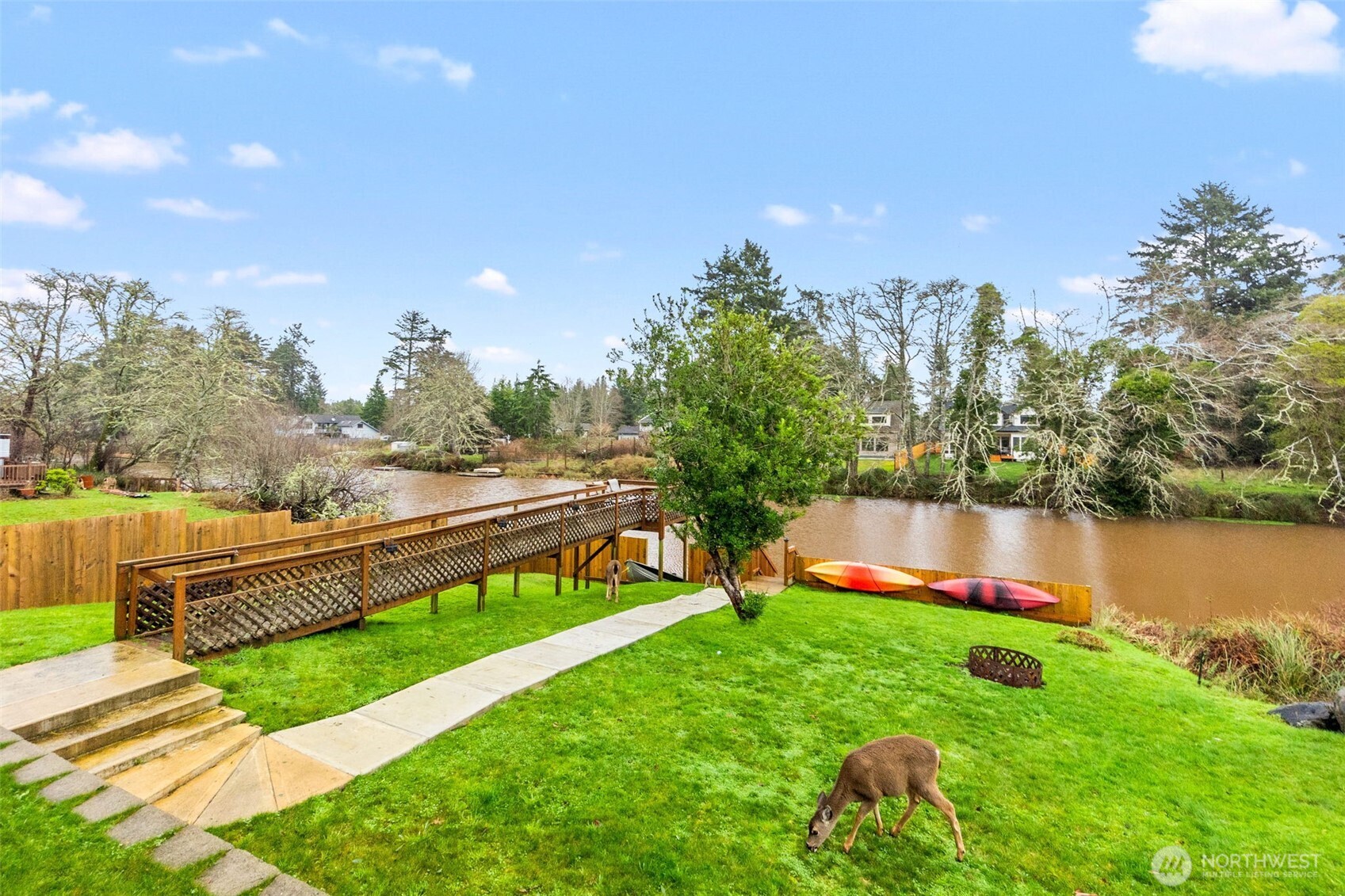 350 Dolphin Avenue NE