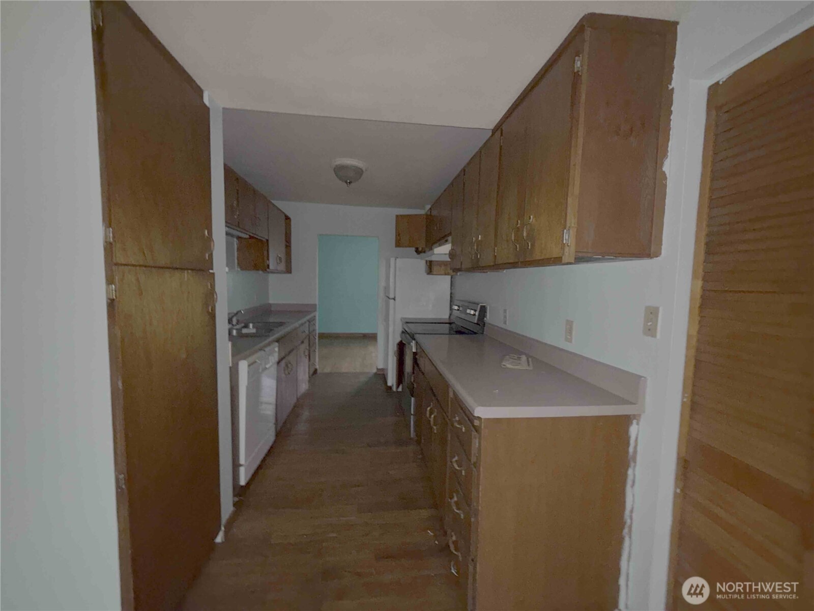 425 Sunnyhill Road W
