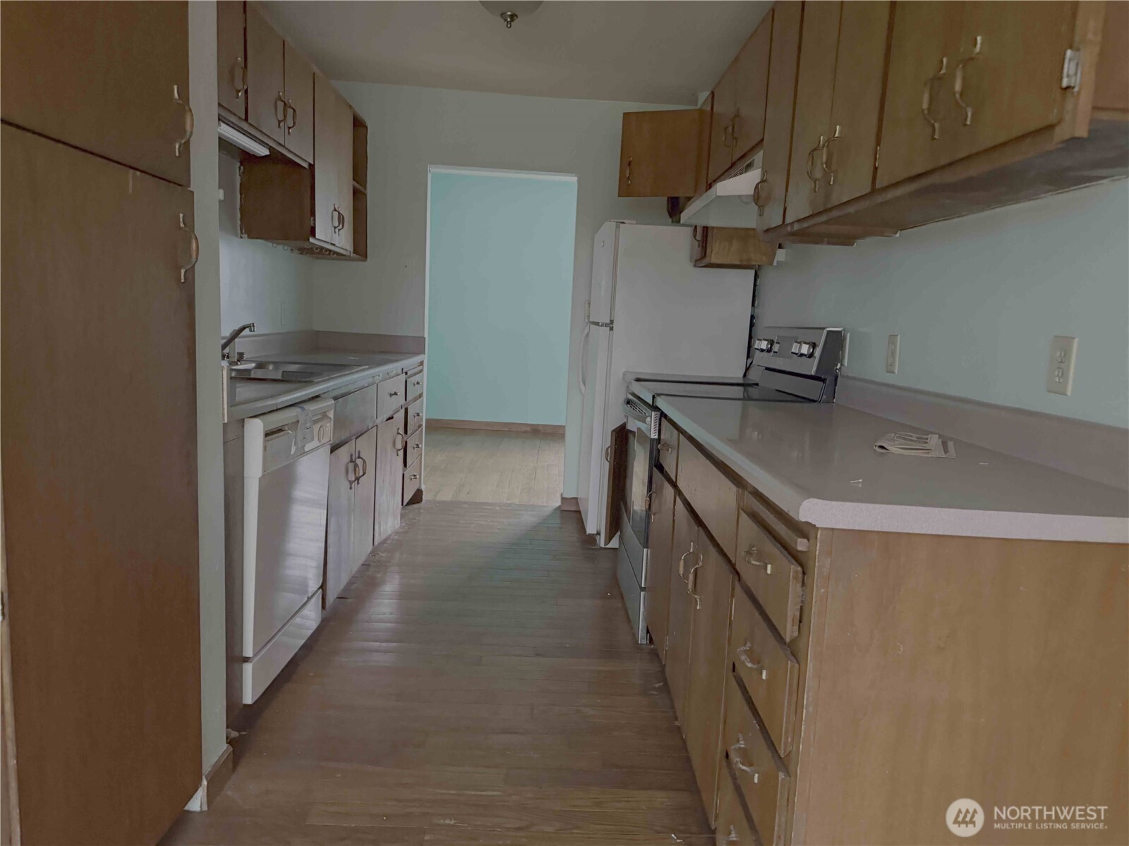 425 Sunnyhill Road W