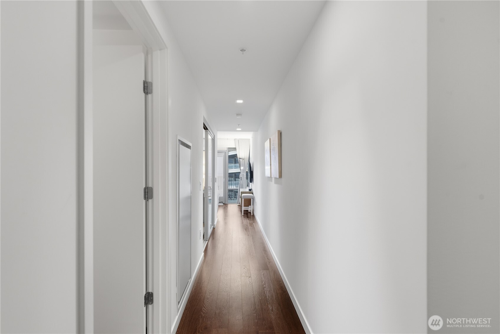 590 1st Avenue S Unit: 613