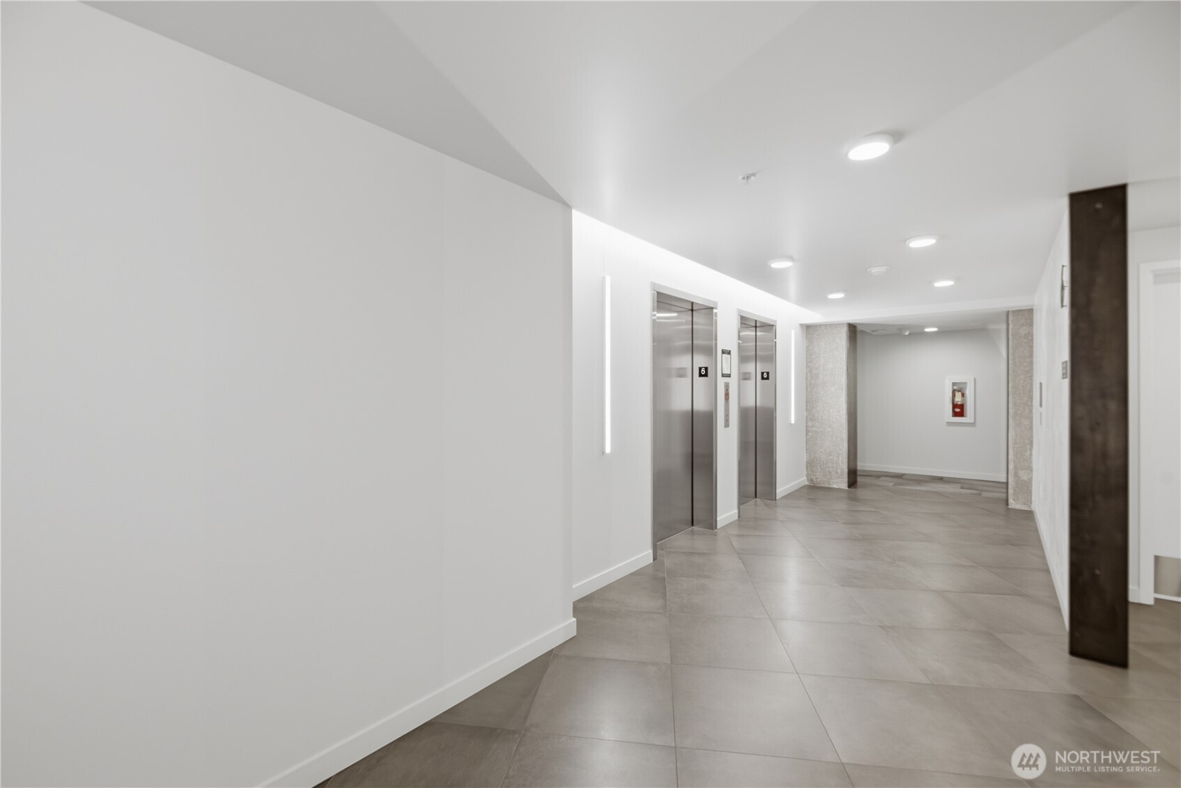 590 1st Avenue S Unit: 613