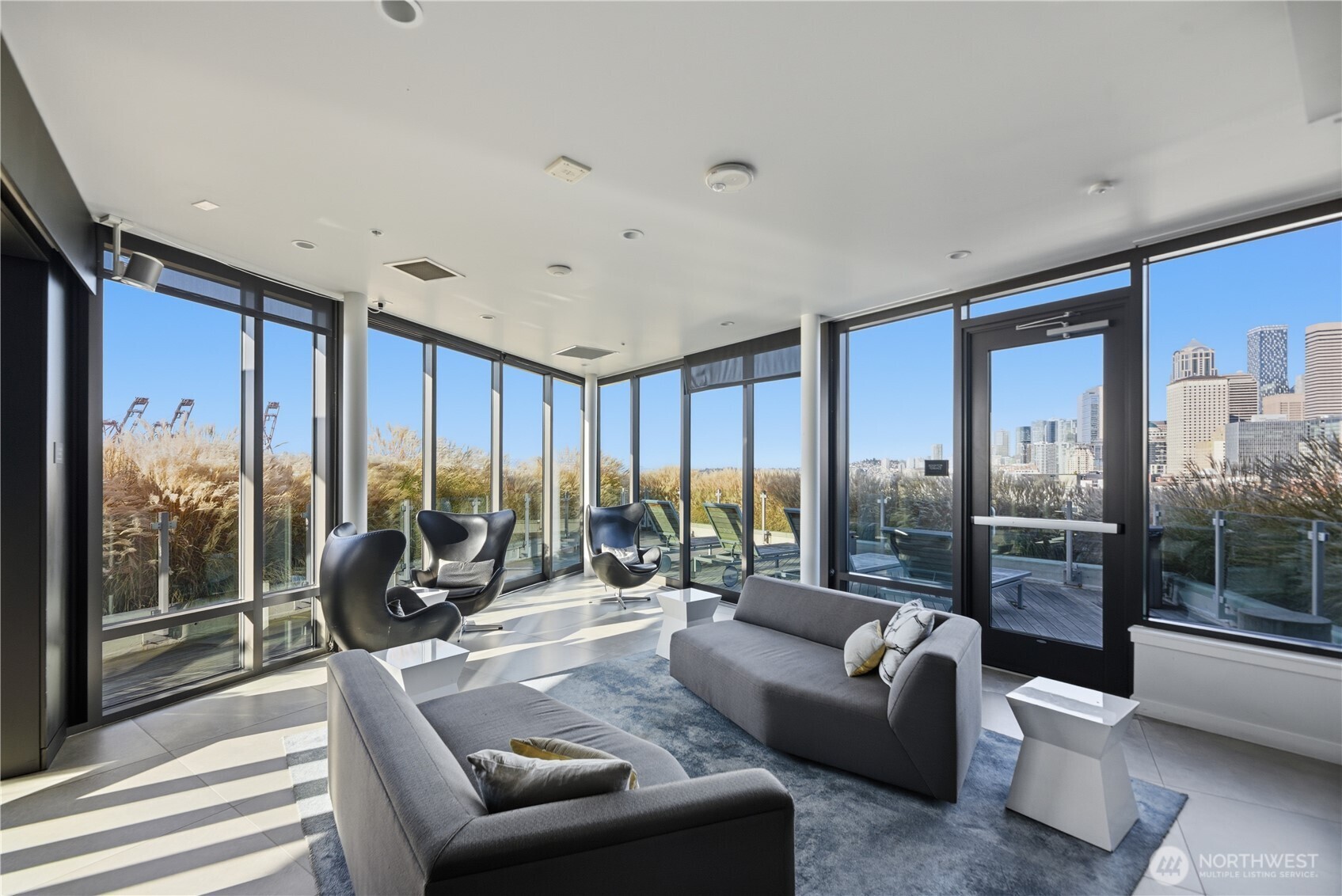 590 1st Avenue S Unit: 613