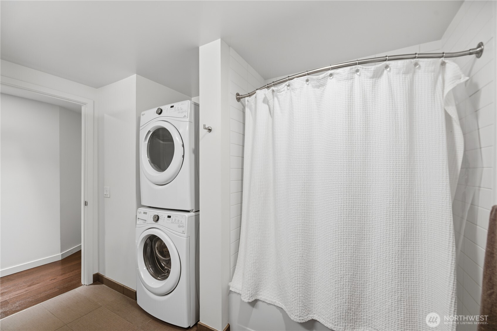 590 1st Avenue S Unit: 613