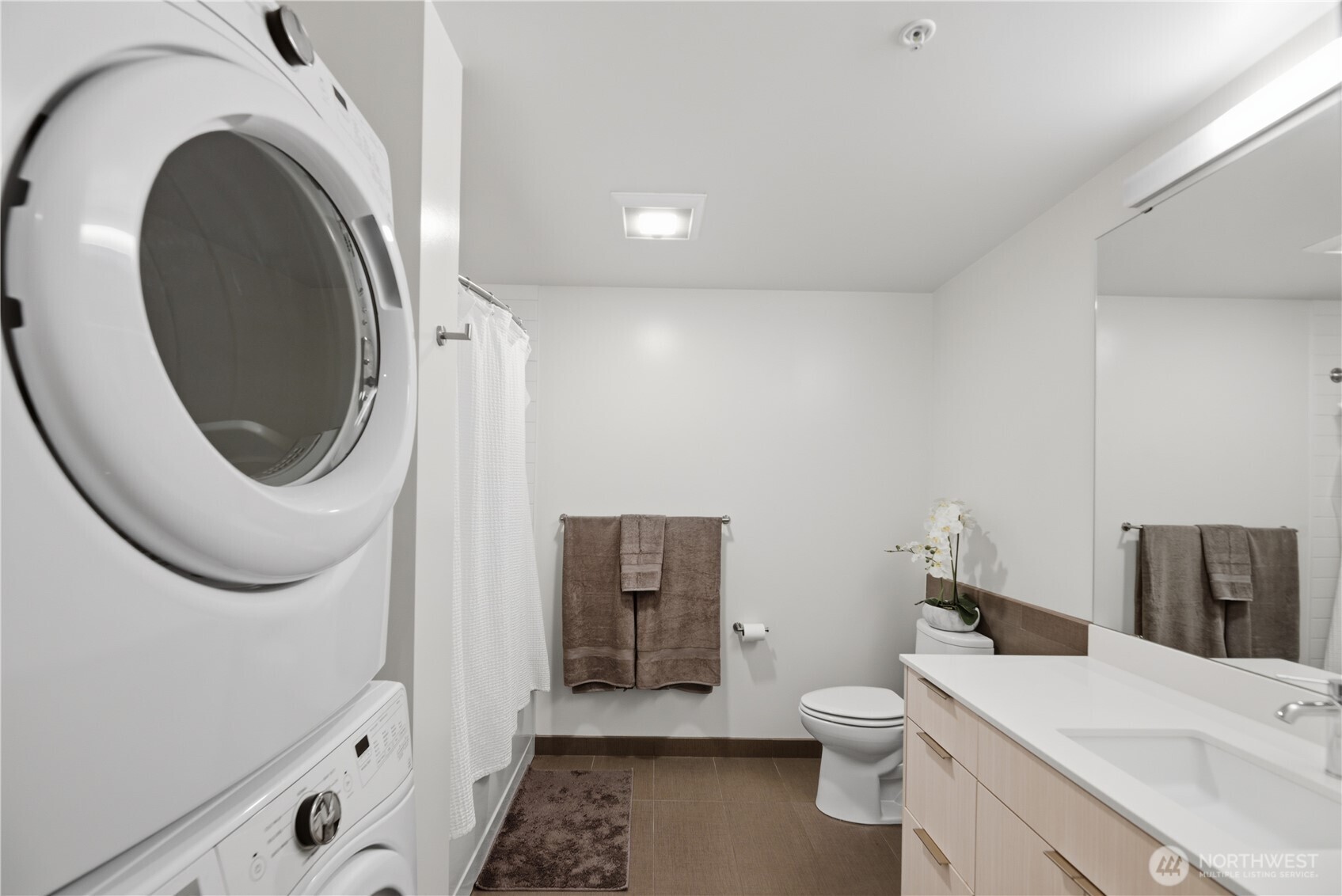590 1st Avenue S Unit: 613