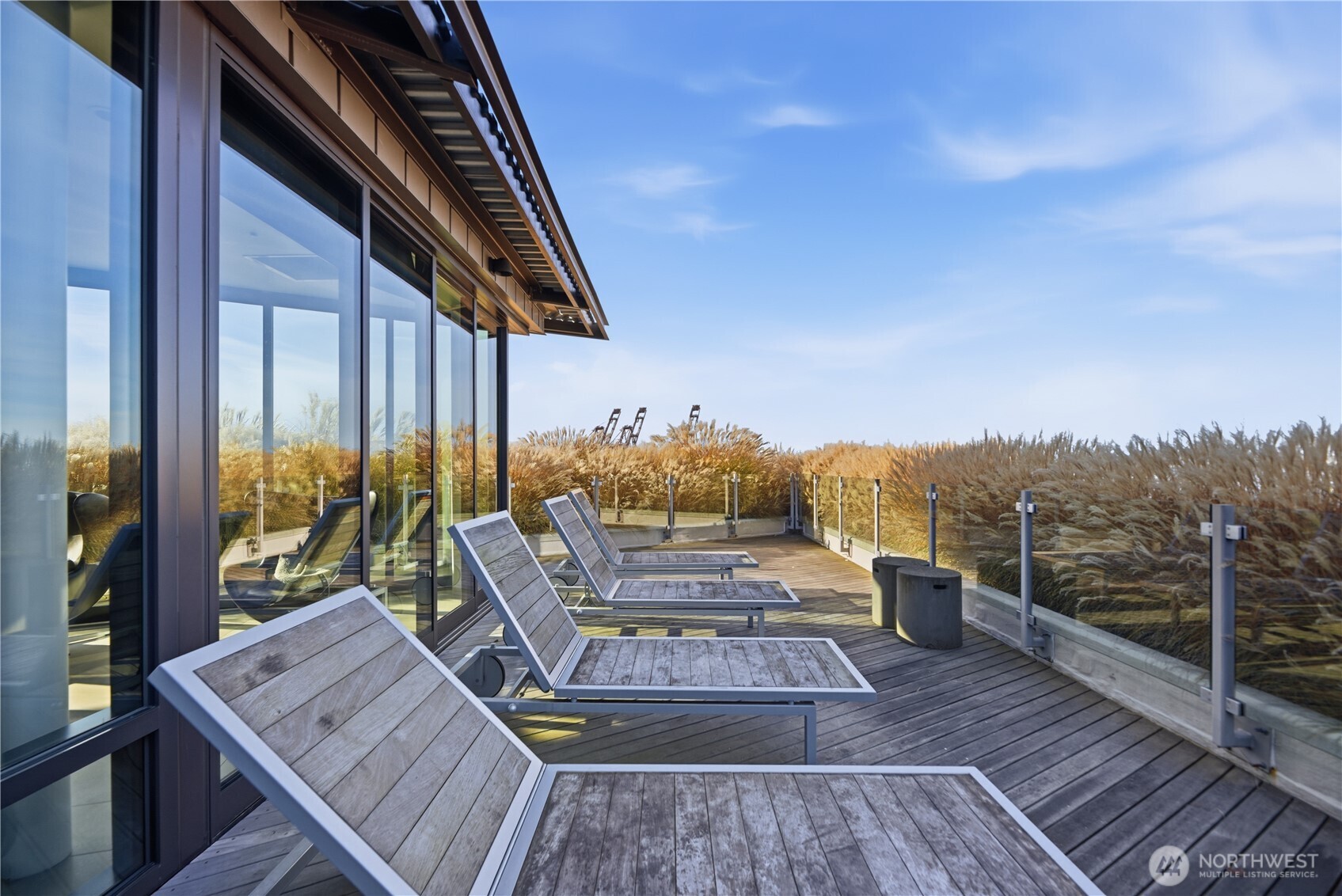 590 1st Avenue S Unit: 613