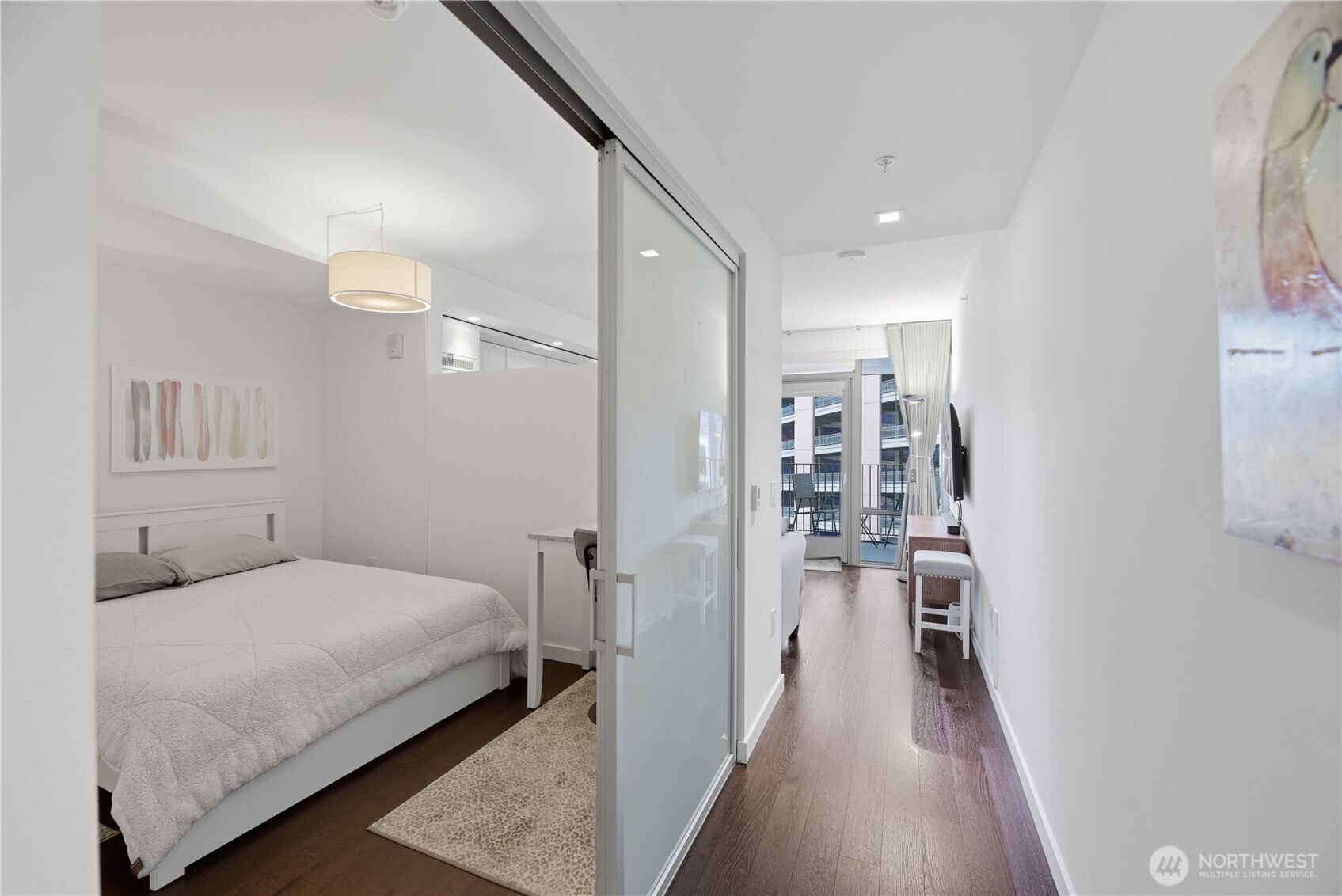 590 1st Avenue S Unit: 613