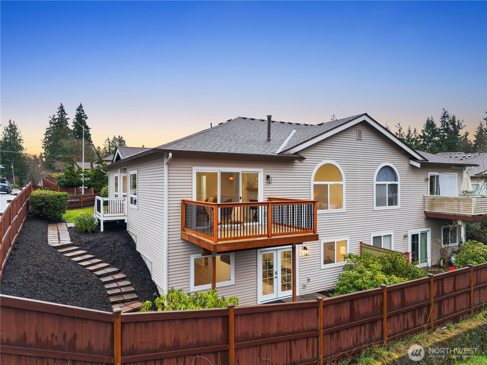 15604 48th Pl W