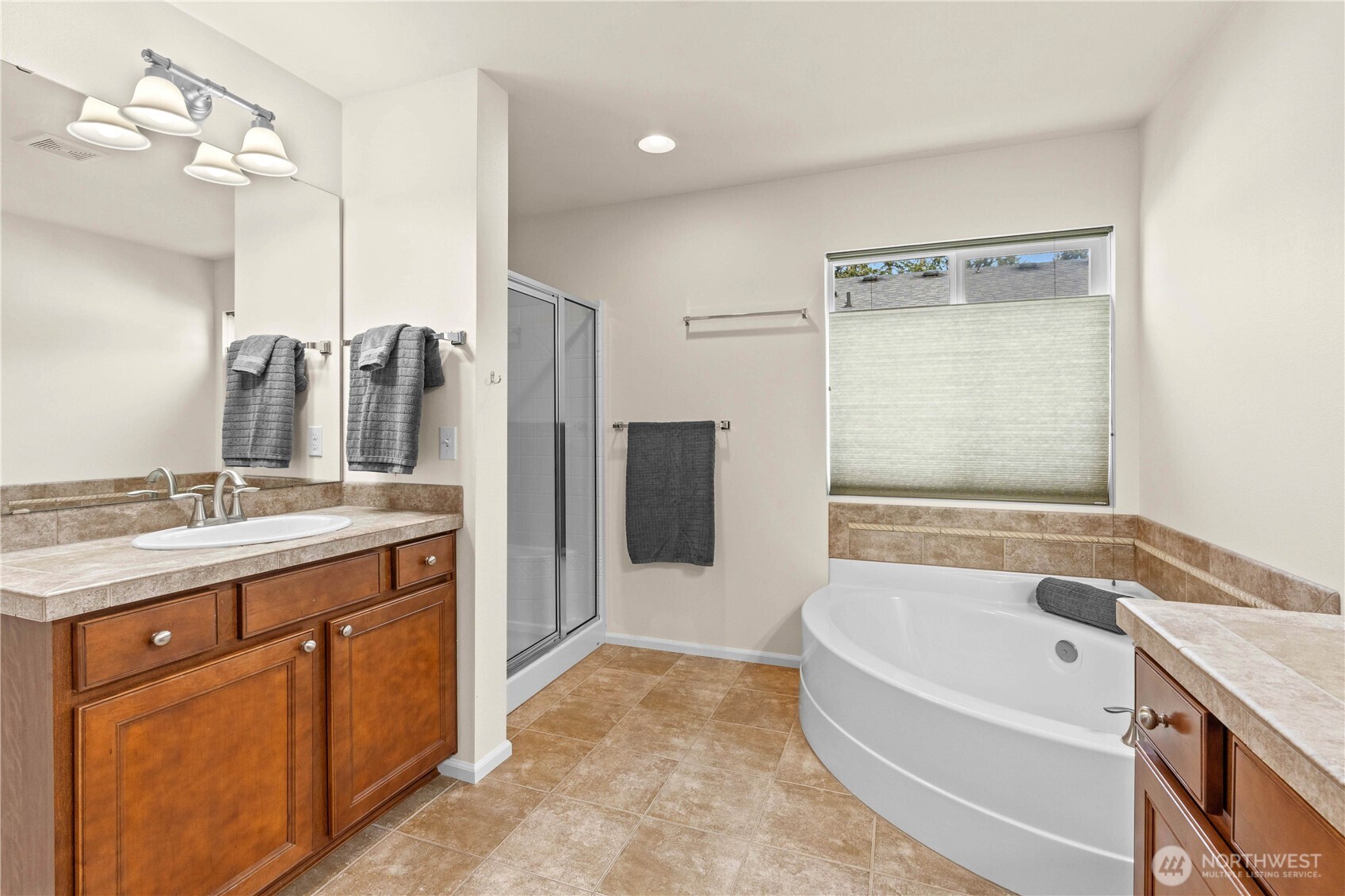 419 124TH PL SE