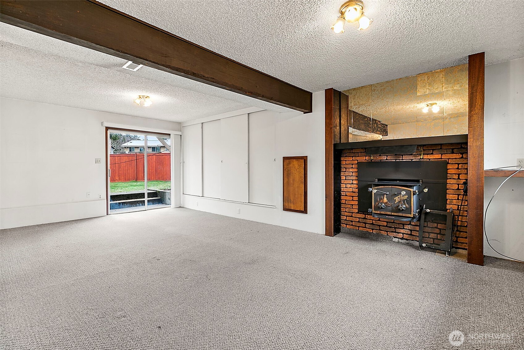 2115 Whitman Avenue NE