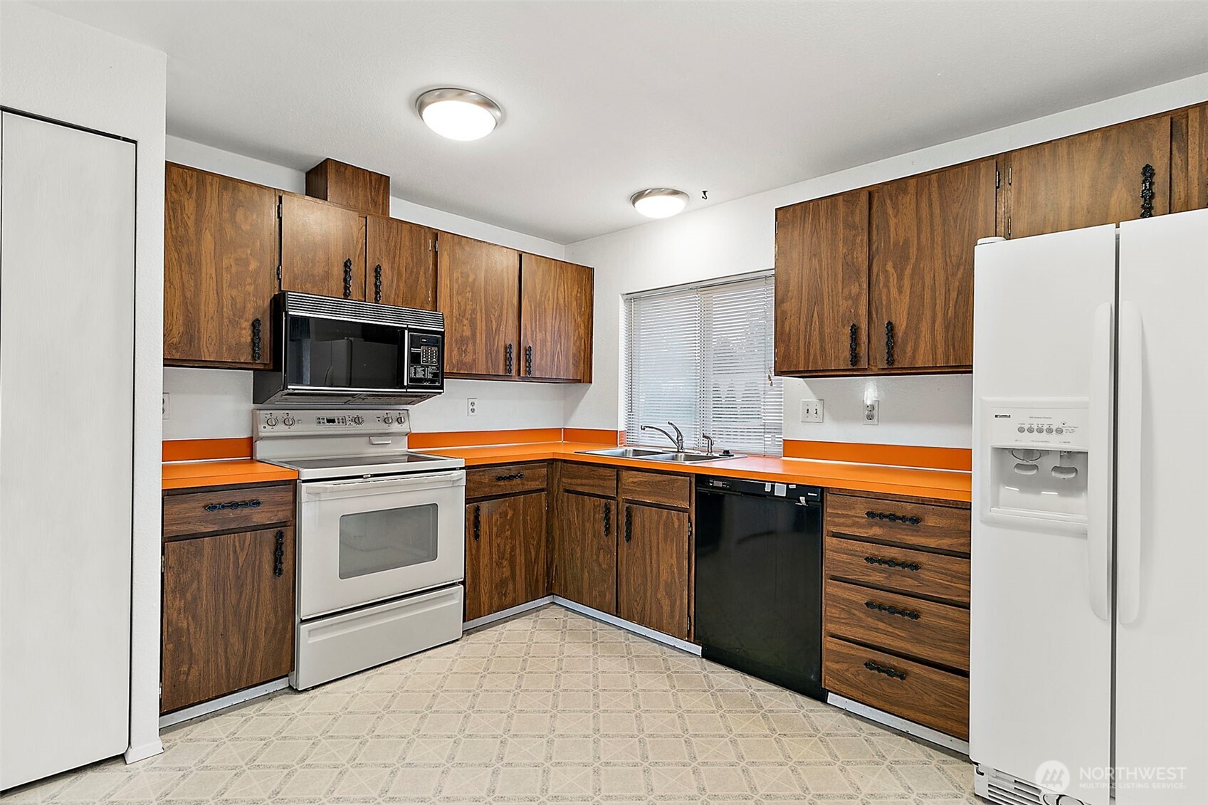 2115 Whitman Avenue NE