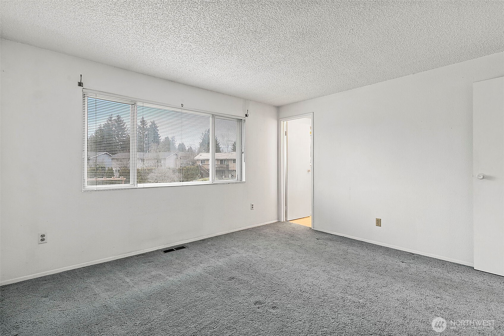 2115 Whitman Avenue NE