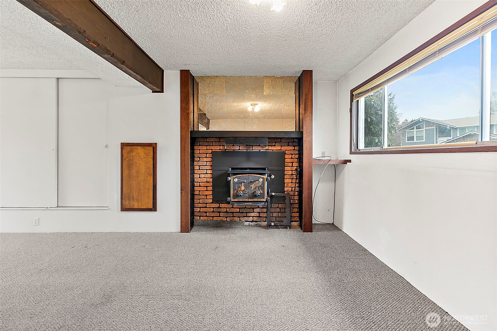 2115 Whitman Avenue NE