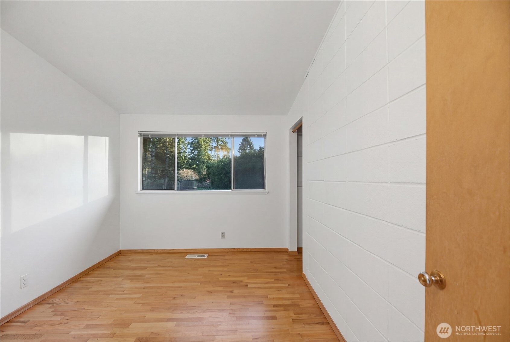 9004 NE 178th Street