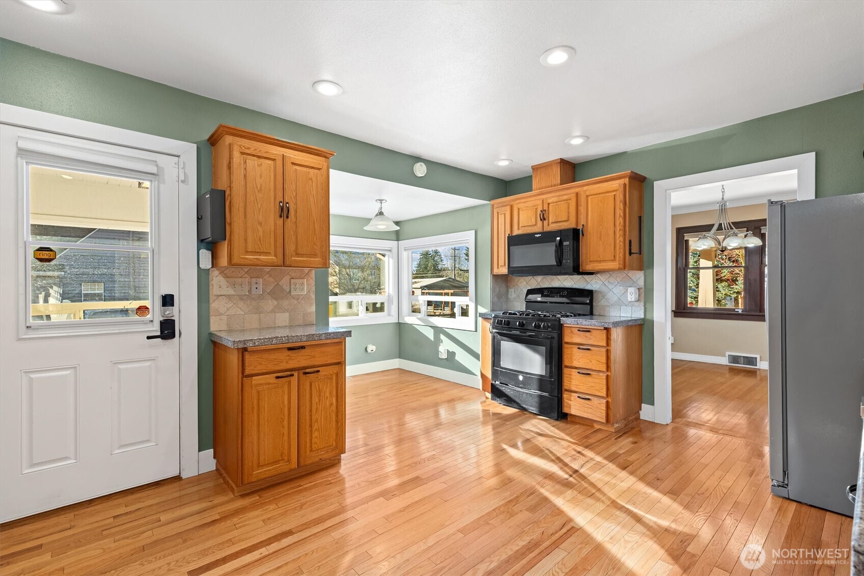 8515 Golden Given Road E