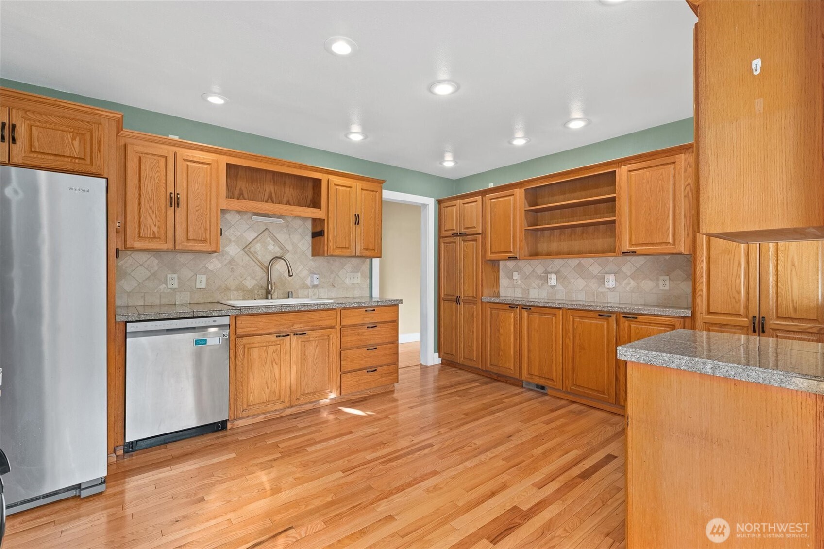 8515 Golden Given Road E