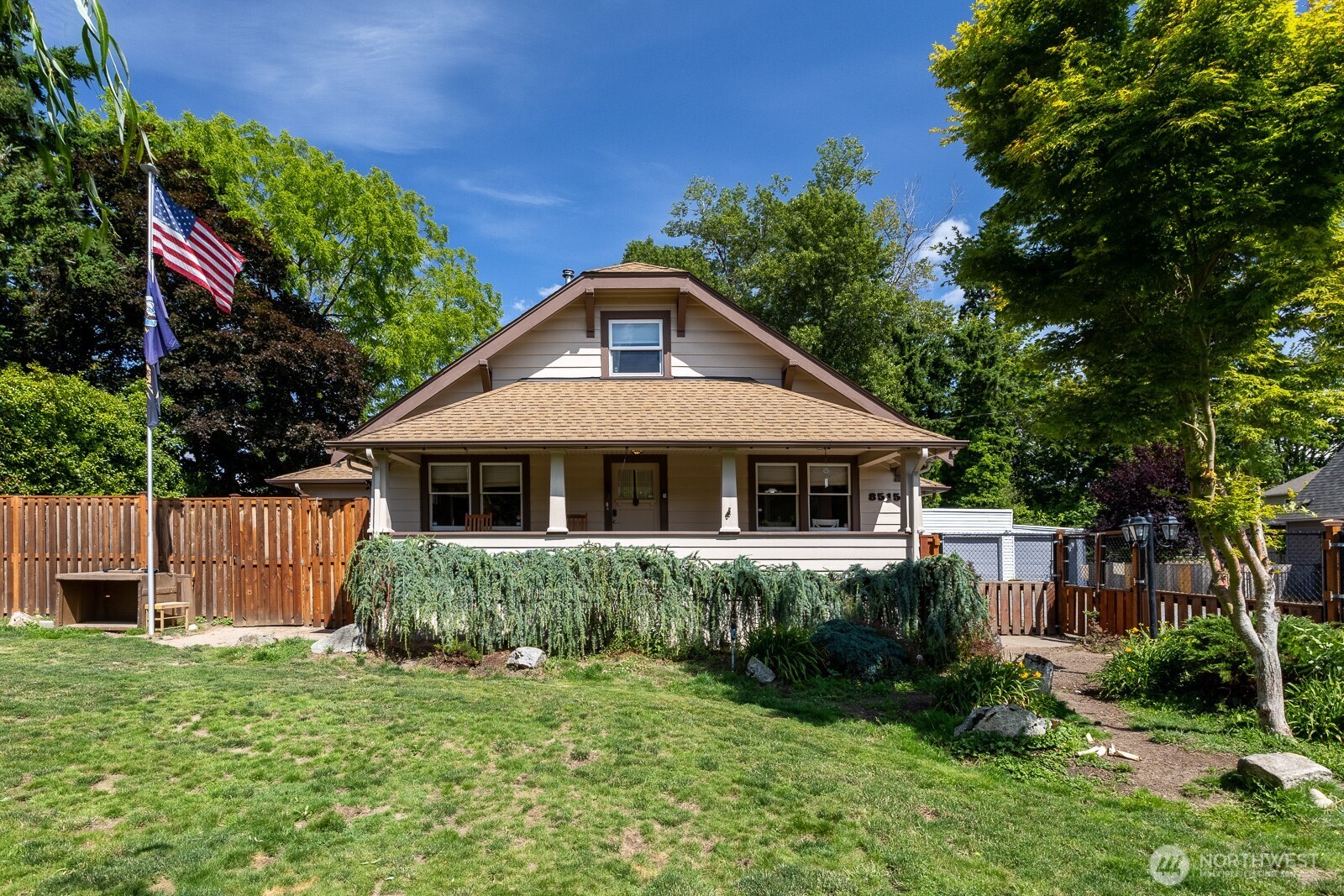 8515 Golden Given Road E