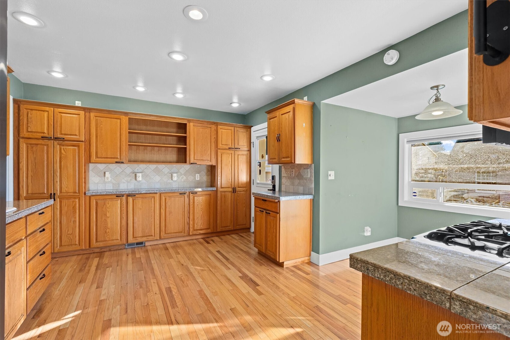 8515 Golden Given Road E
