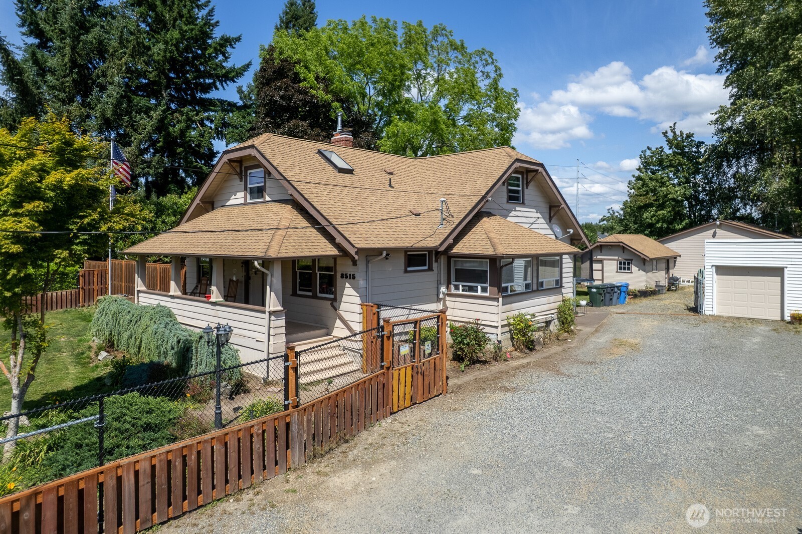 8515 Golden Given Road E