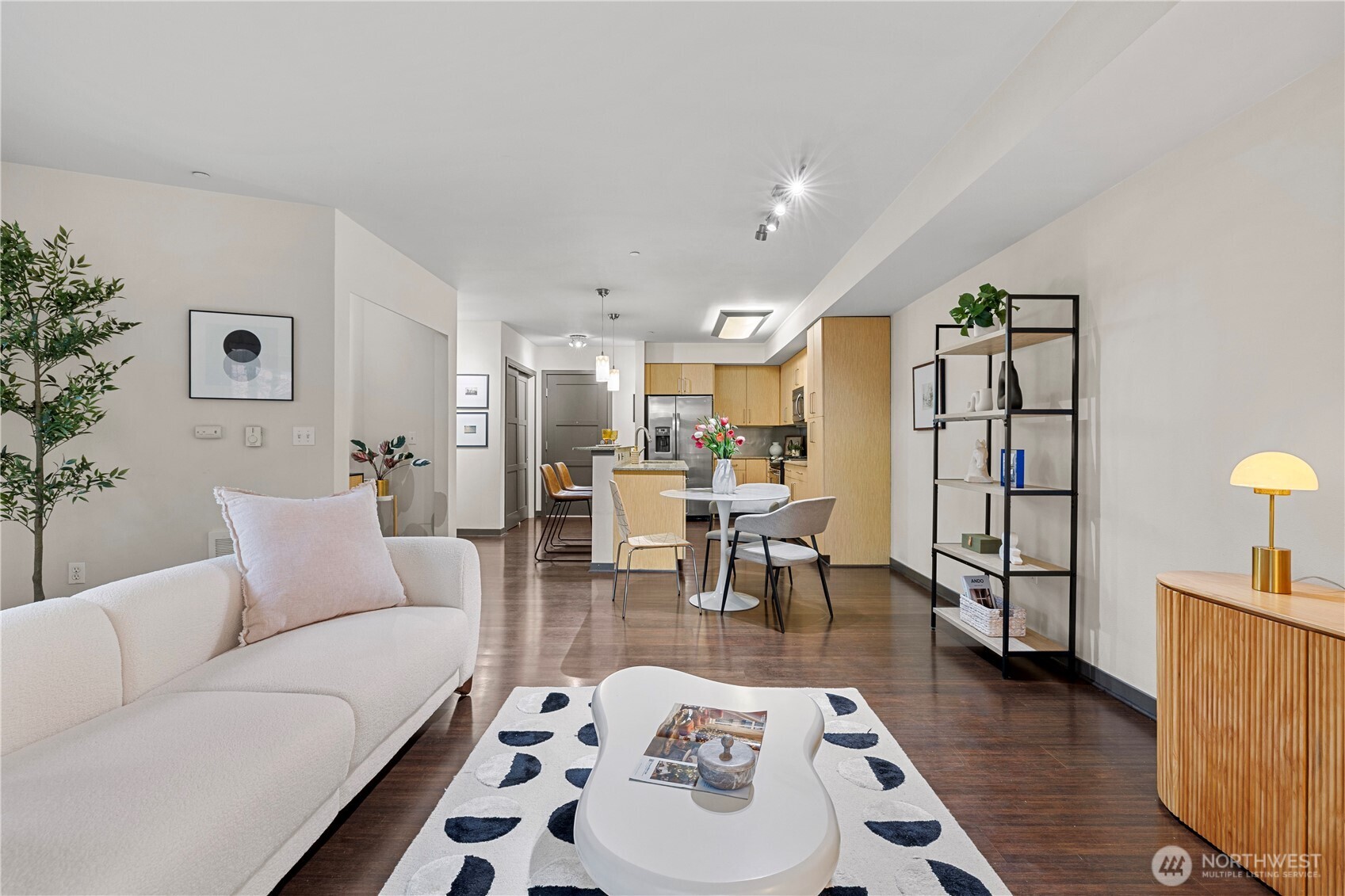 413 NE 70th Street Unit: 207