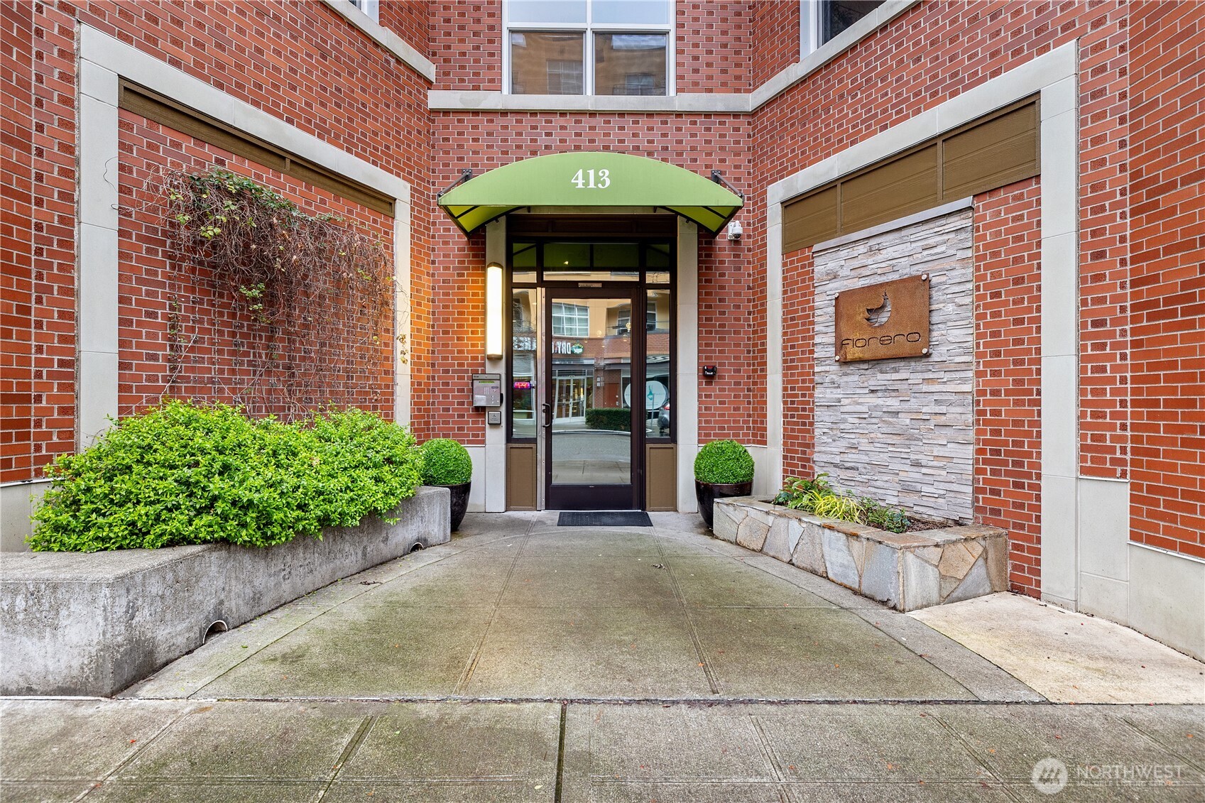 413 NE 70th Street Unit: 207