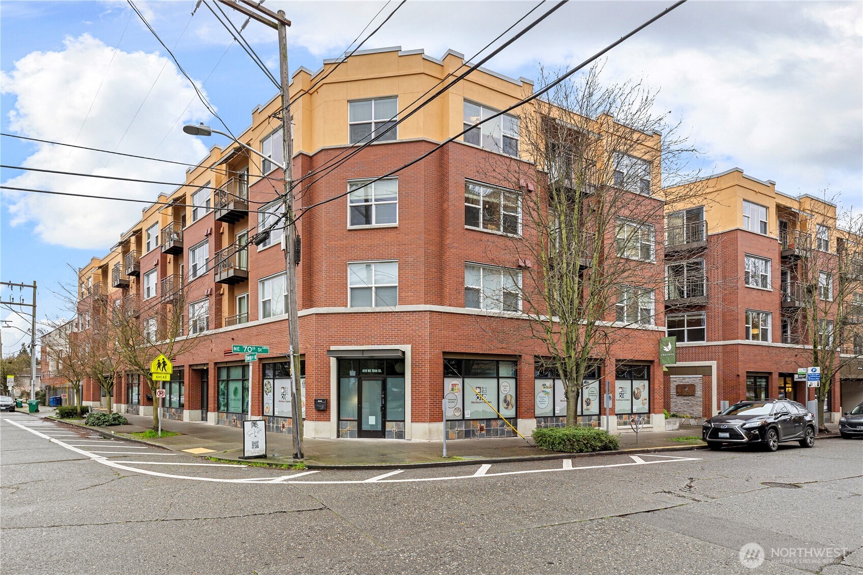 413 NE 70th Street Unit: 207