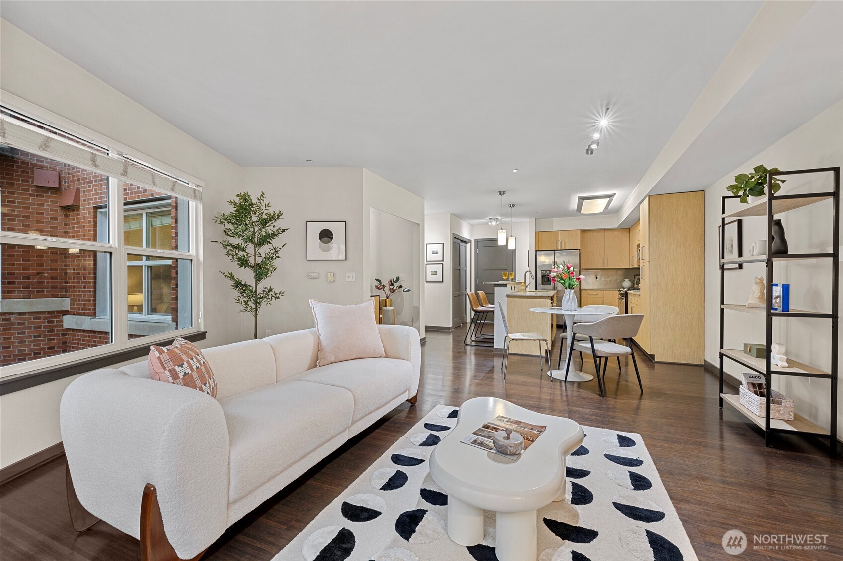 413 NE 70th Street Unit: 207