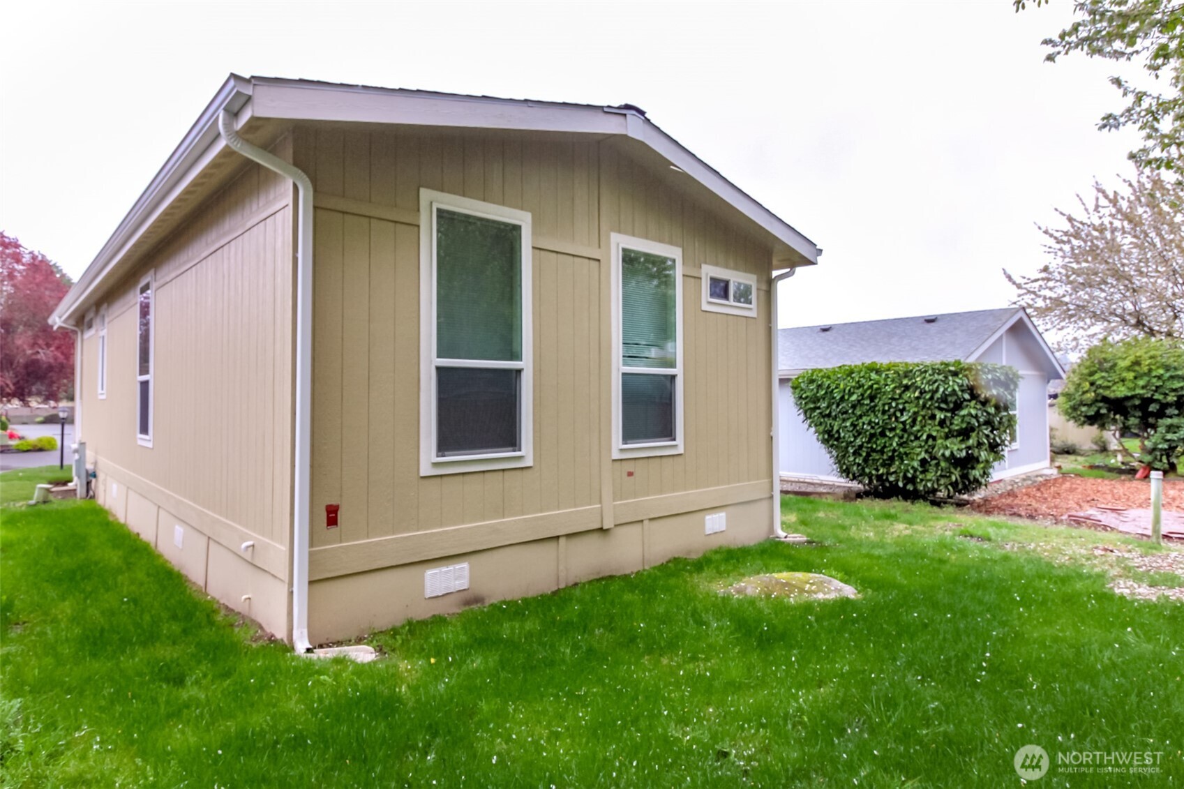 2611 S 288th Street Unit: 6