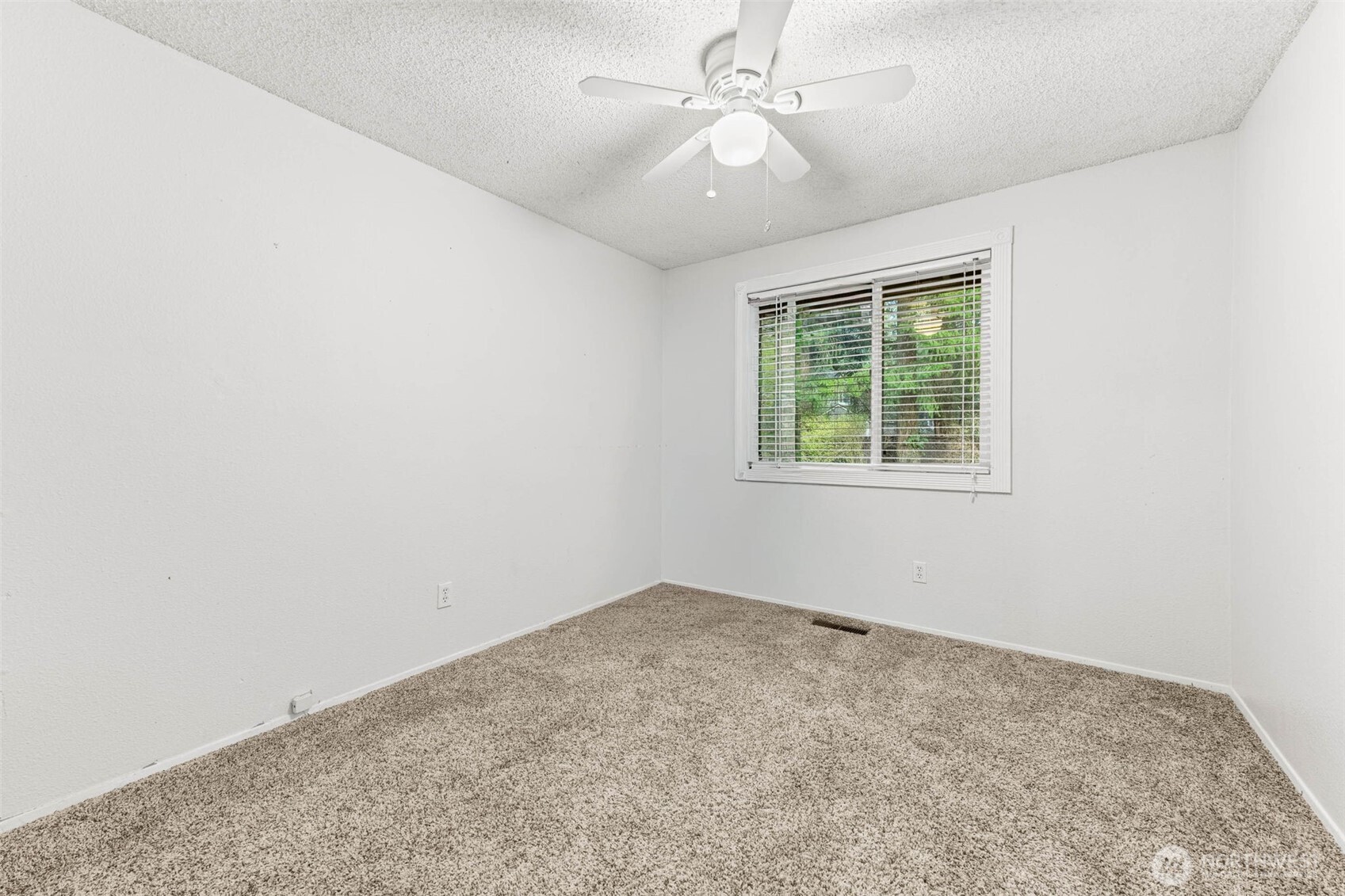 8529 37th Court SE