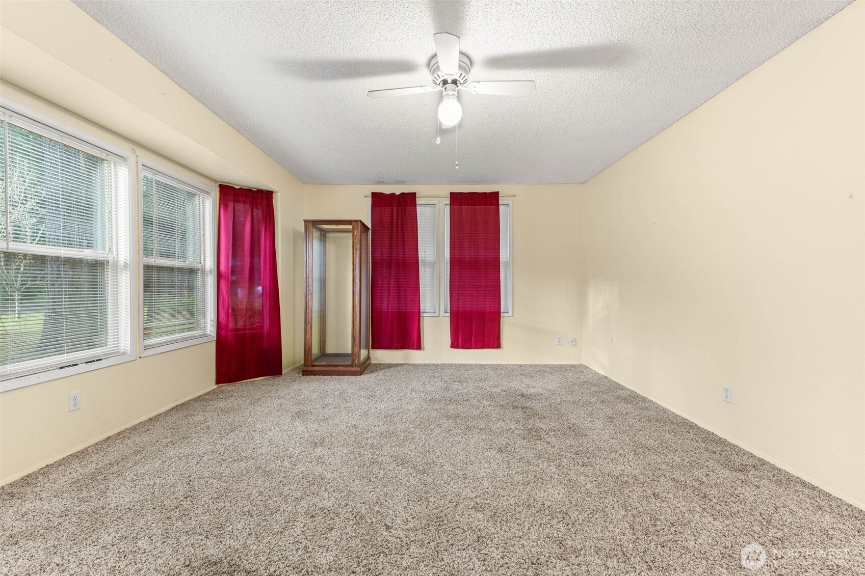 8529 37th Court SE