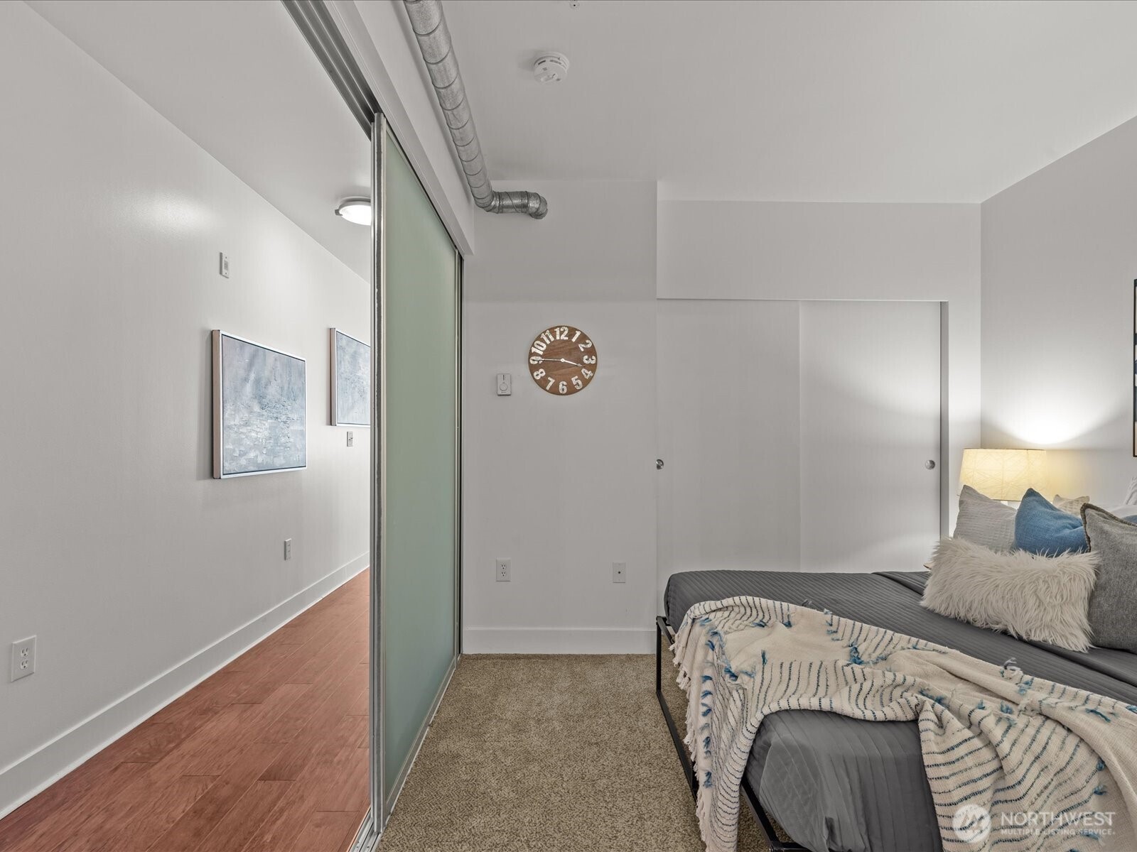 530 Broadway E Unit: 406