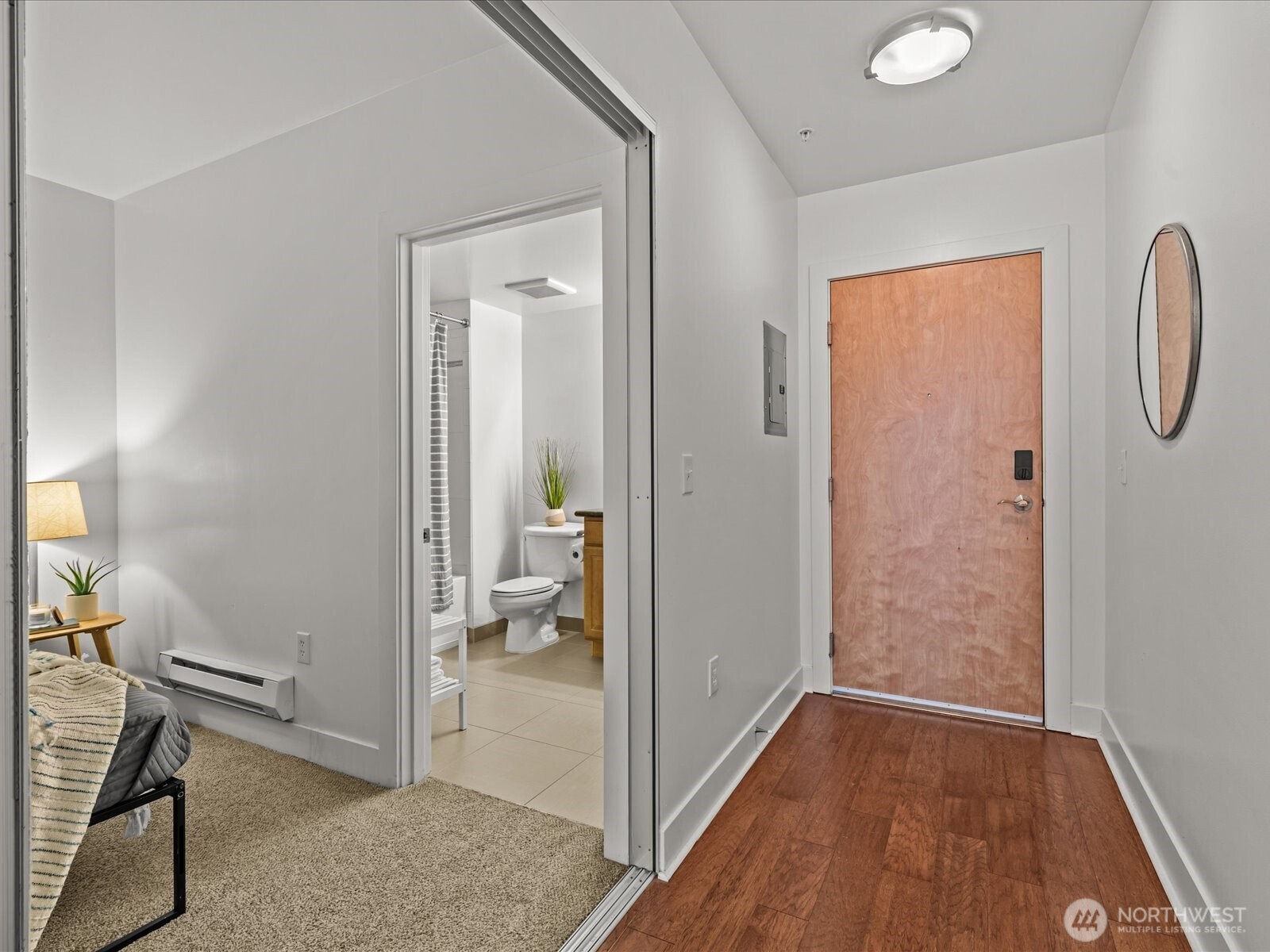530 Broadway E Unit: 406