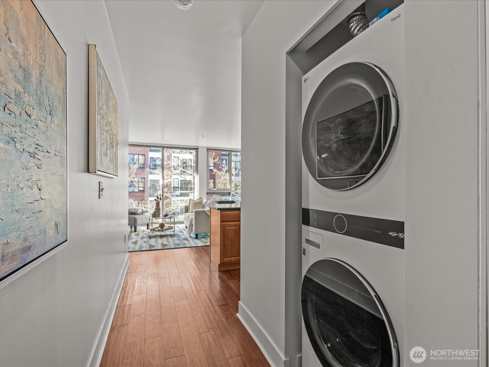 530 Broadway E Unit: 406
