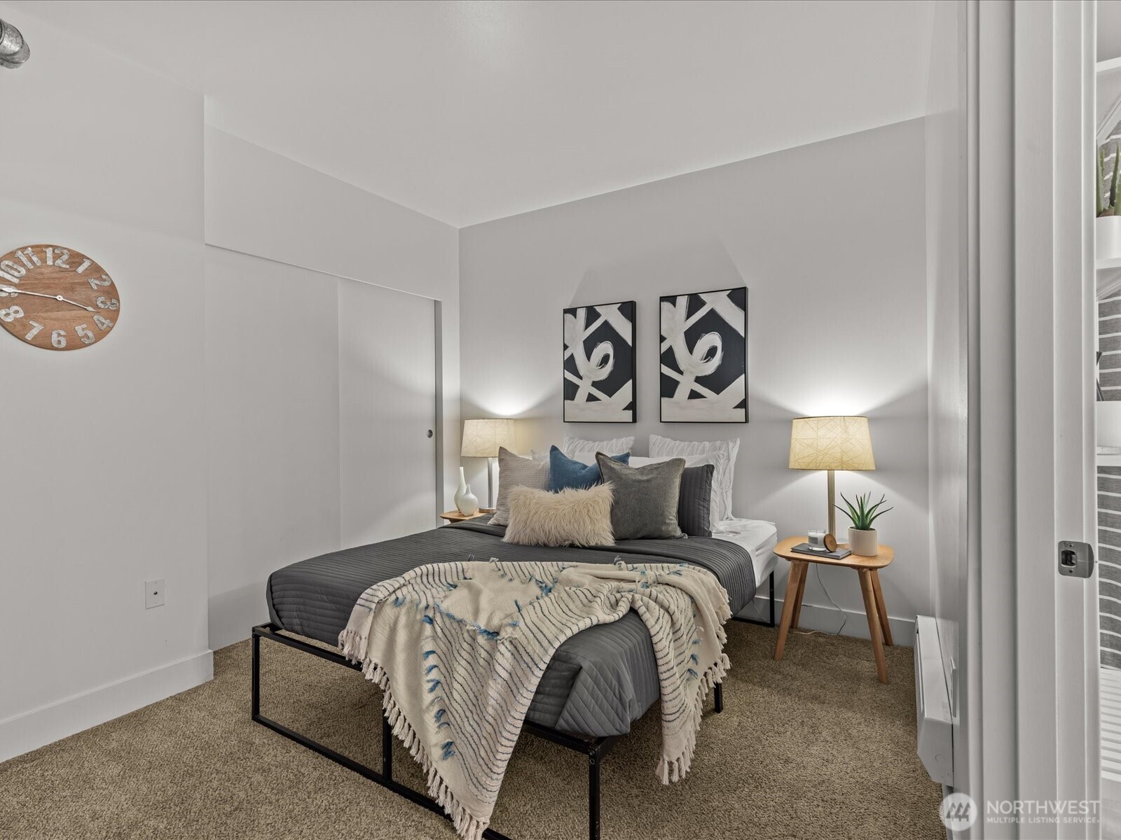 530 Broadway E Unit: 406