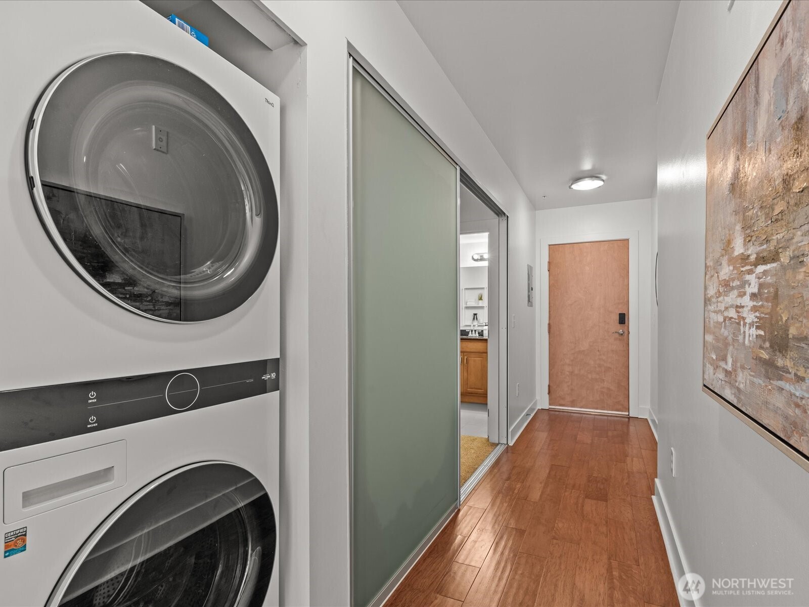 530 Broadway E Unit: 406